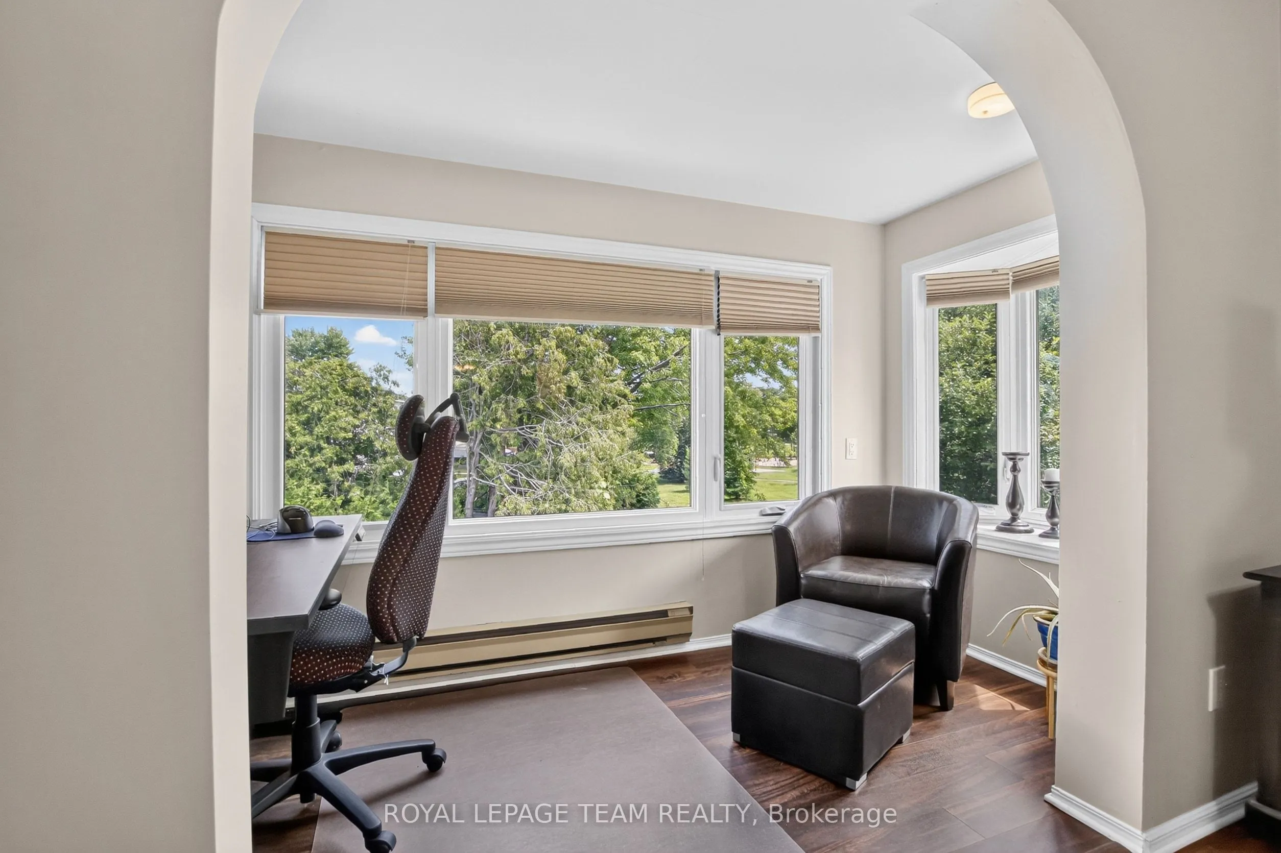 61 Amberwood Crescent