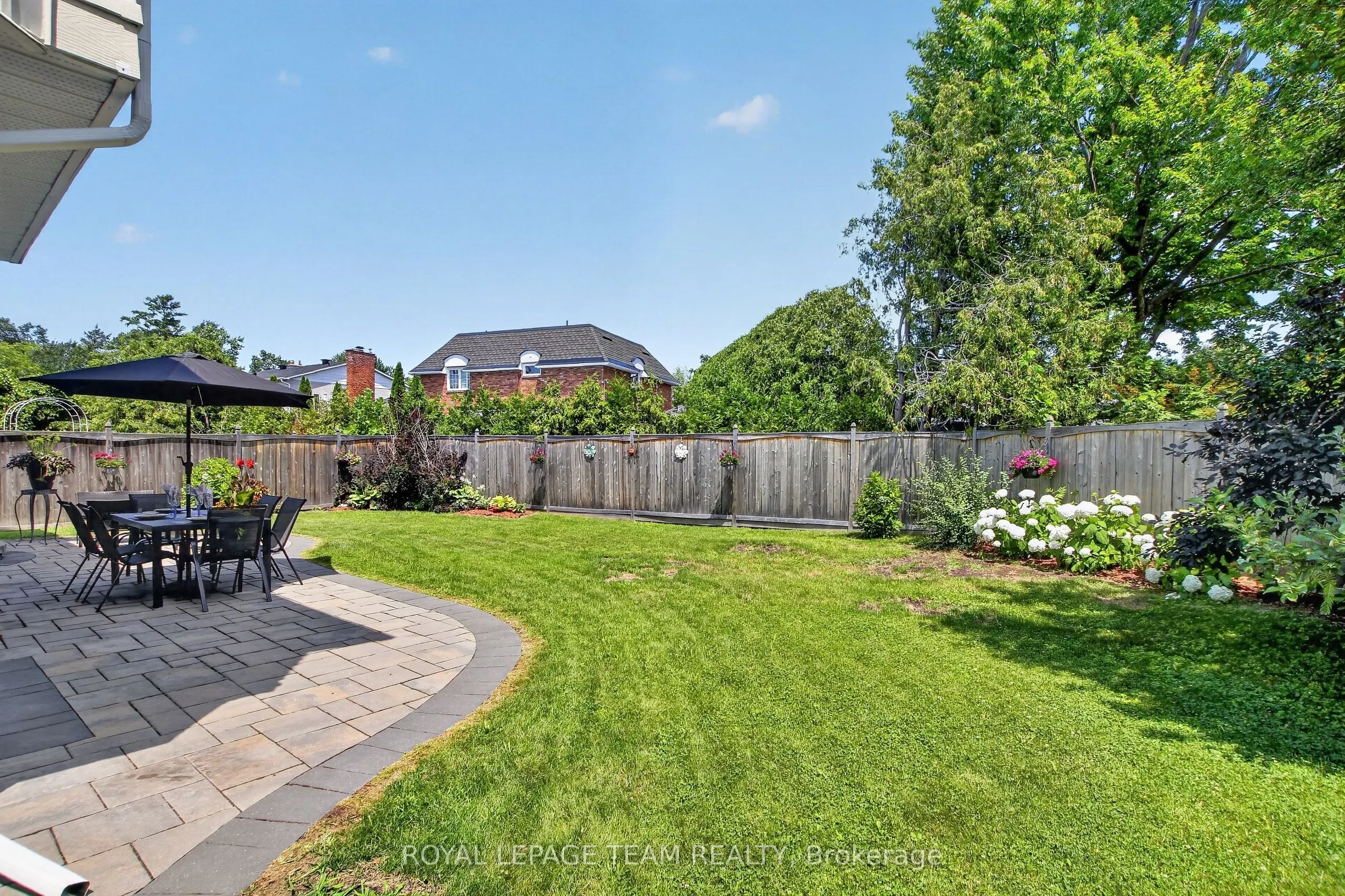 61 Amberwood Crescent