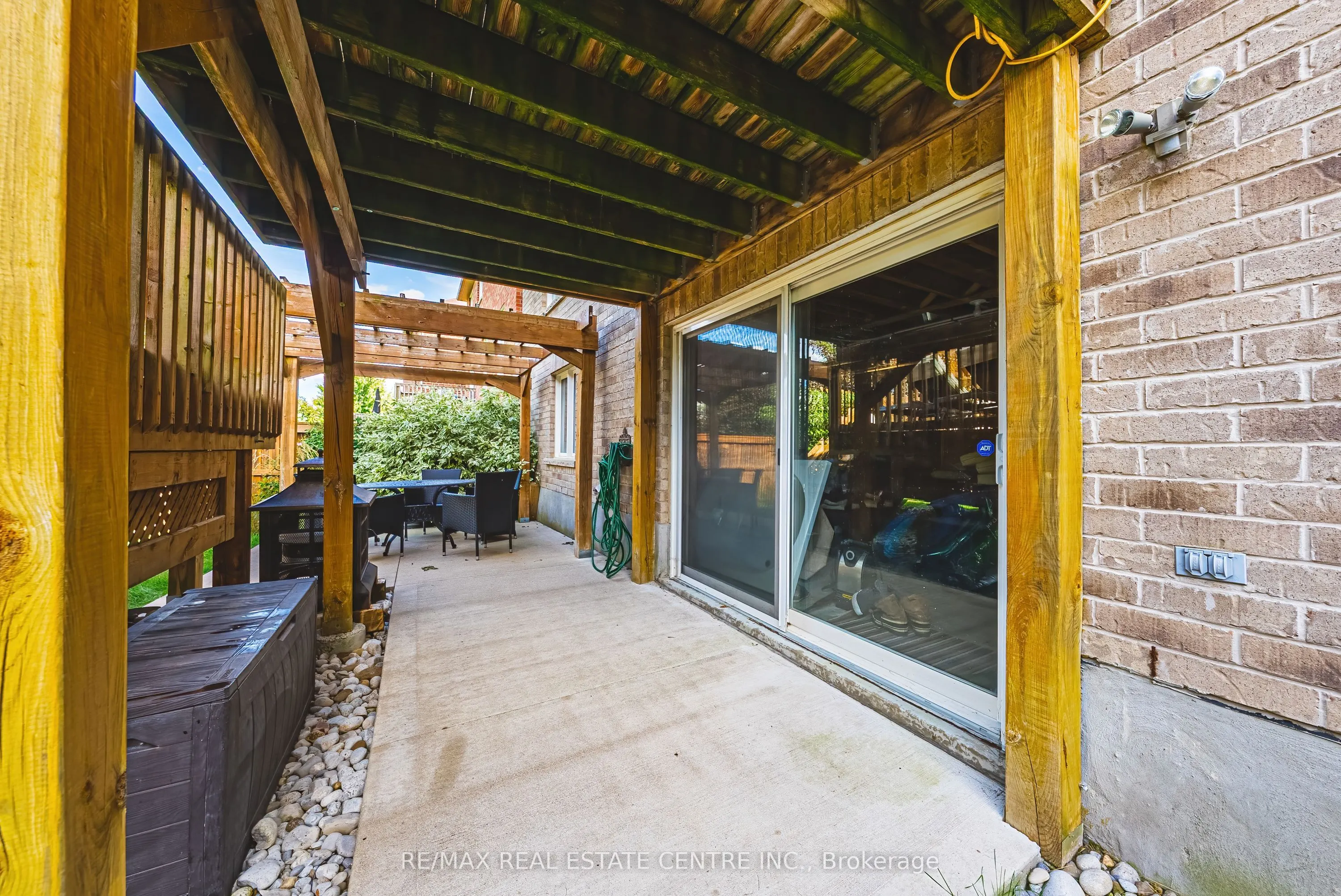 37 Lambert Crescent