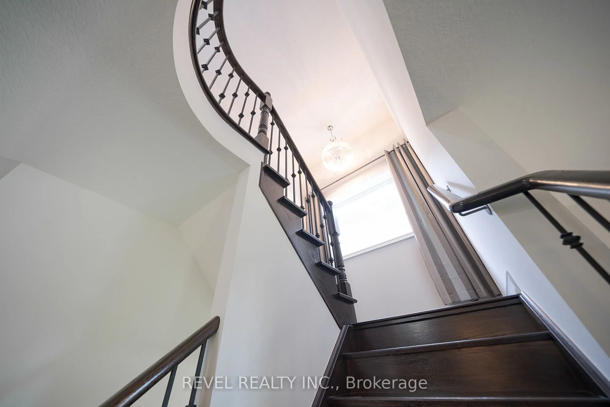 10 Bisset Avenue