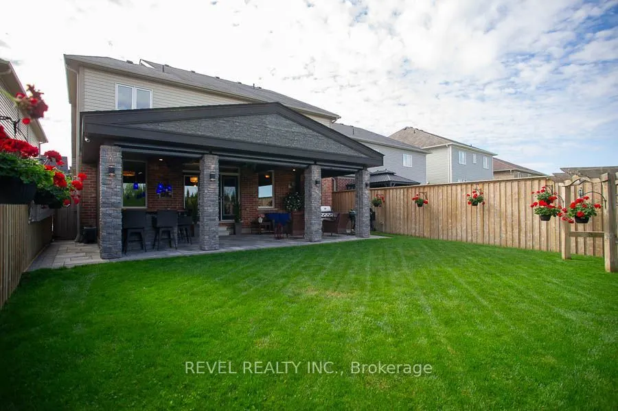 10 Bisset Avenue