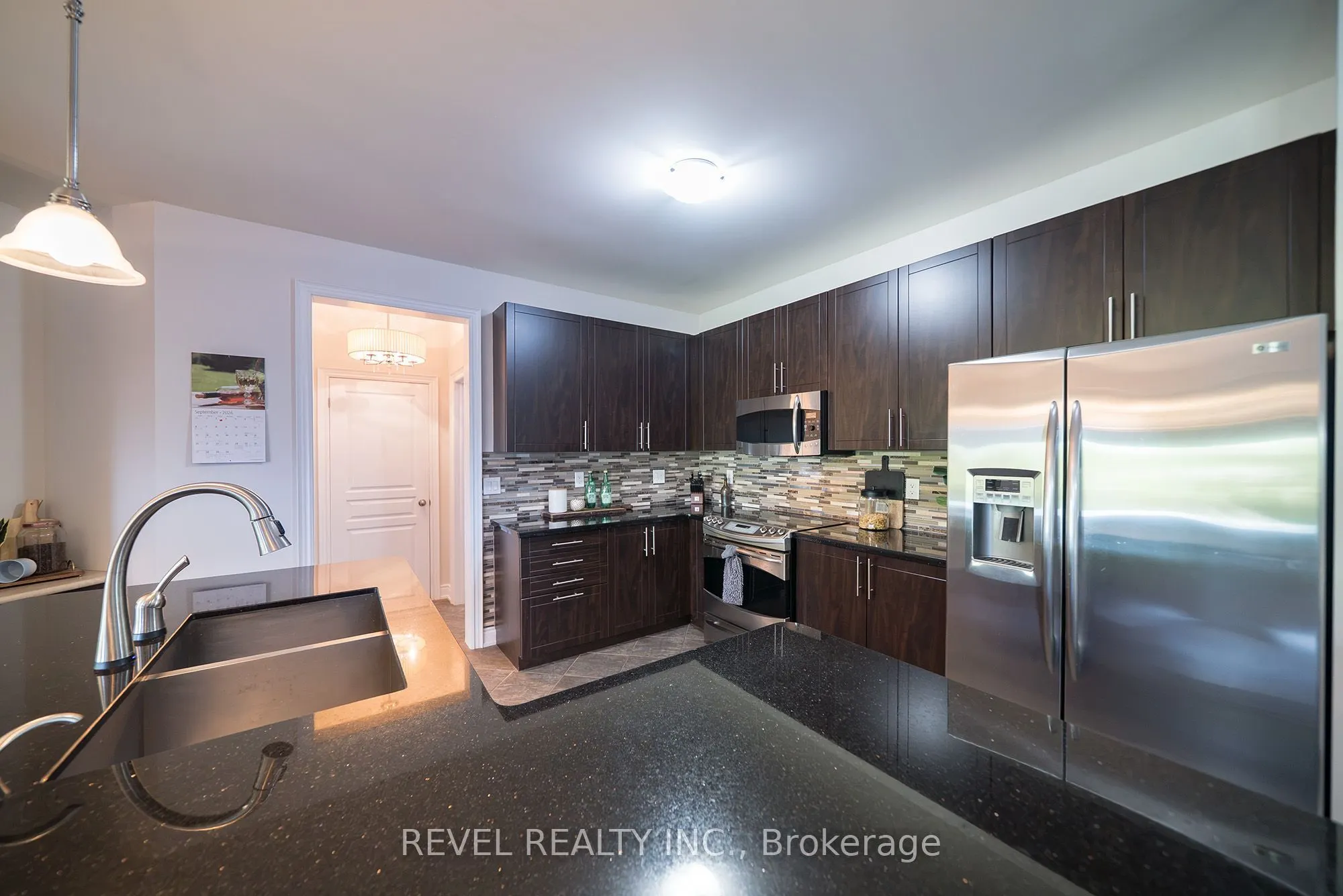 10 Bisset Avenue