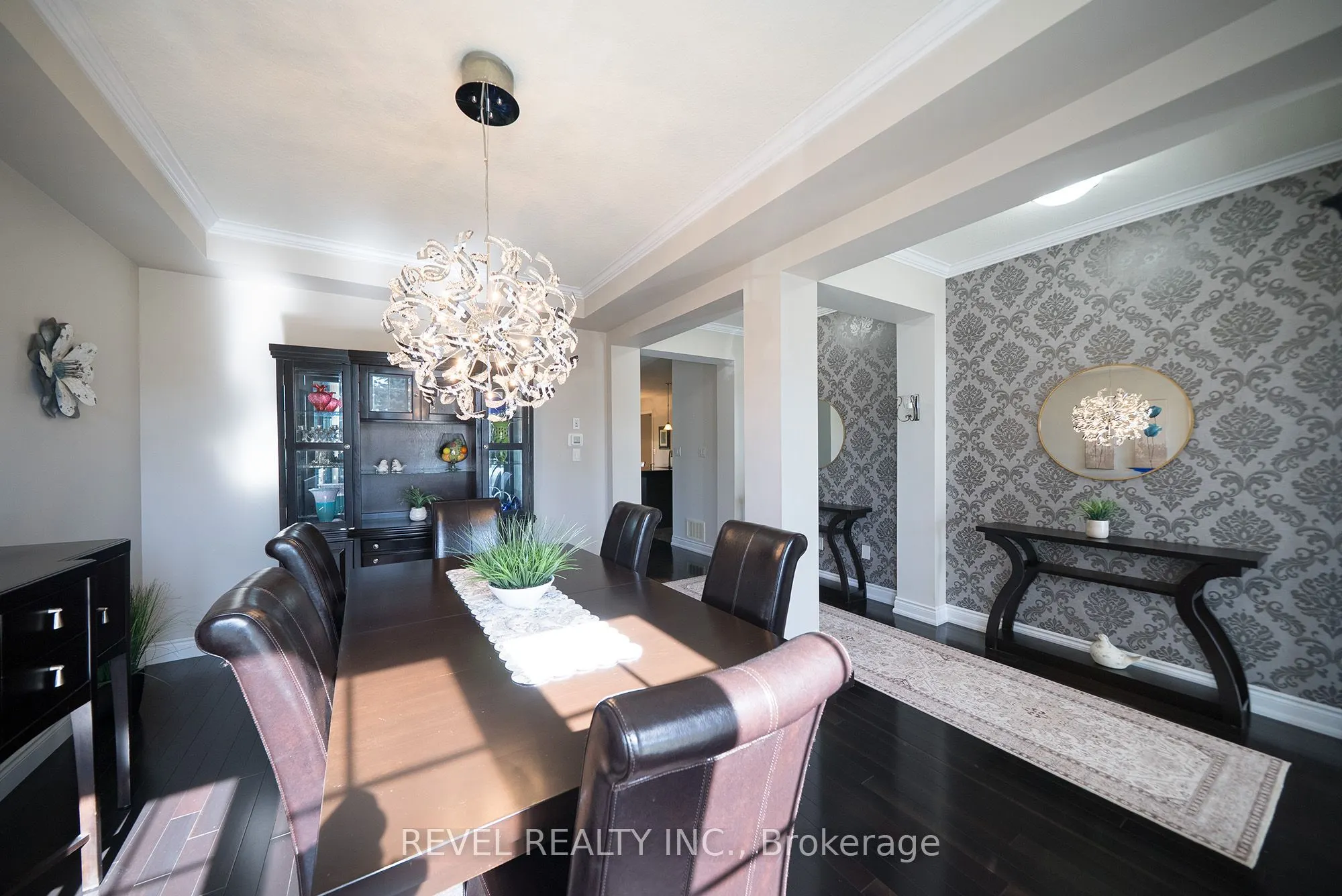 10 Bisset Avenue