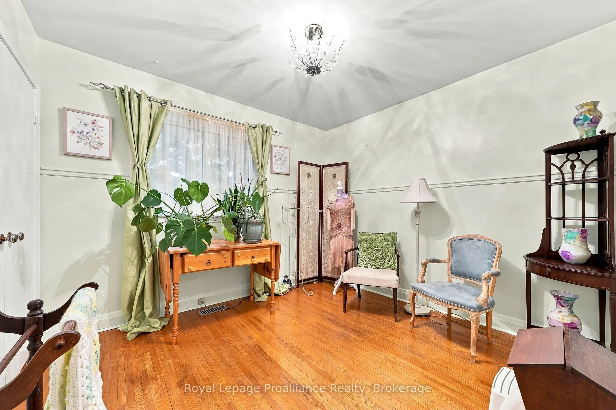 130 Hastings Drive