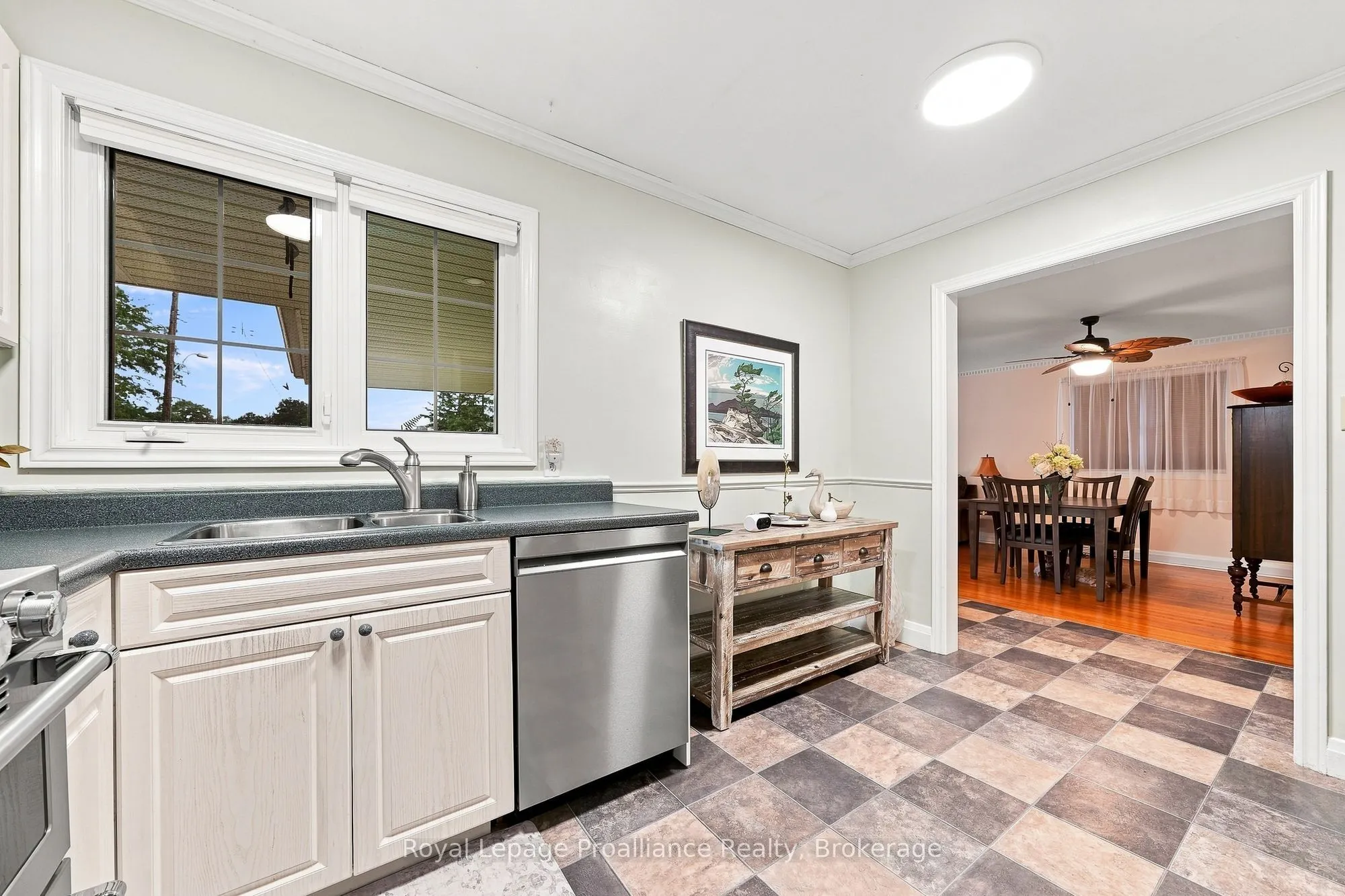 130 Hastings Drive