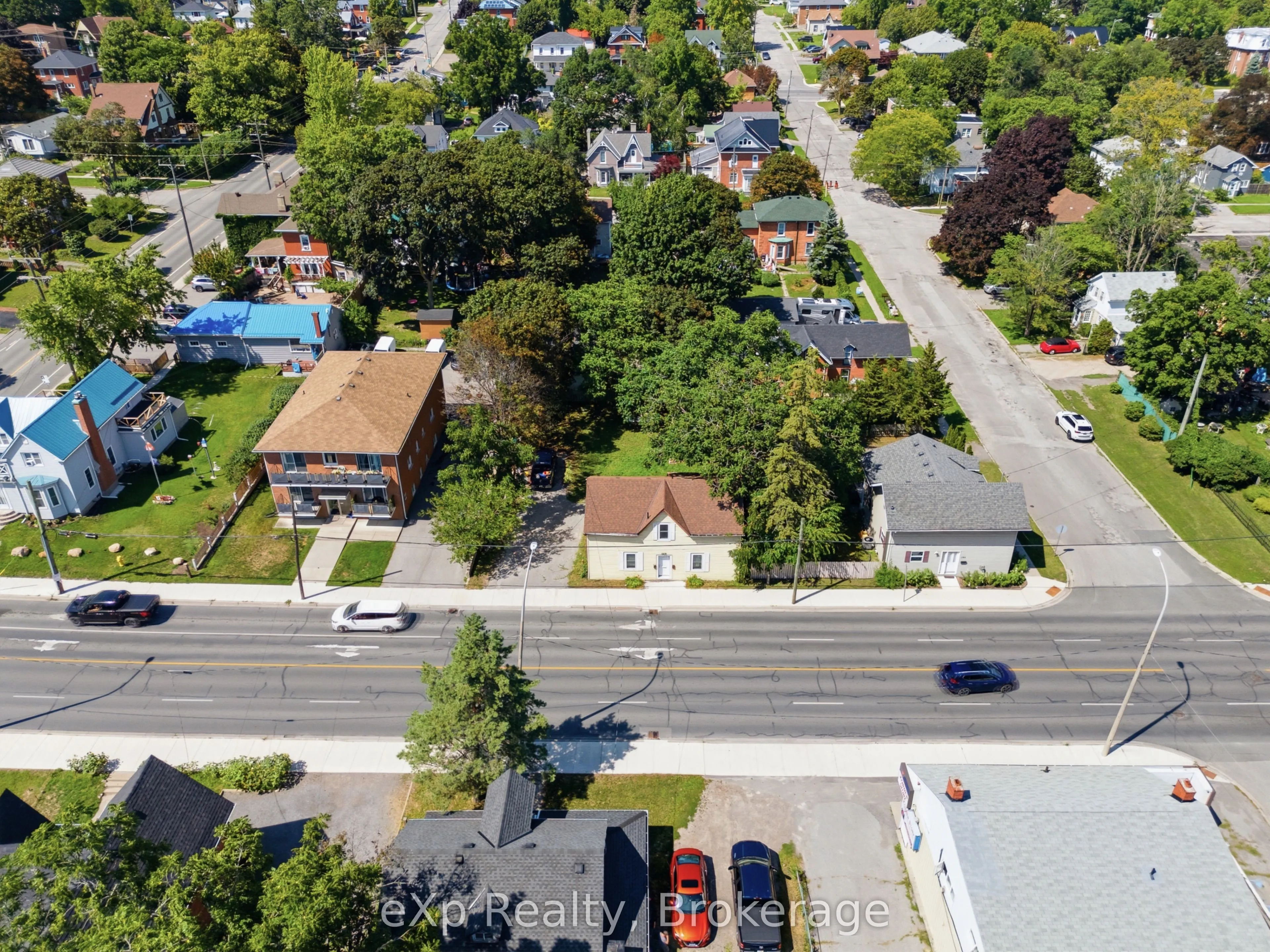 188 Dundas Street W