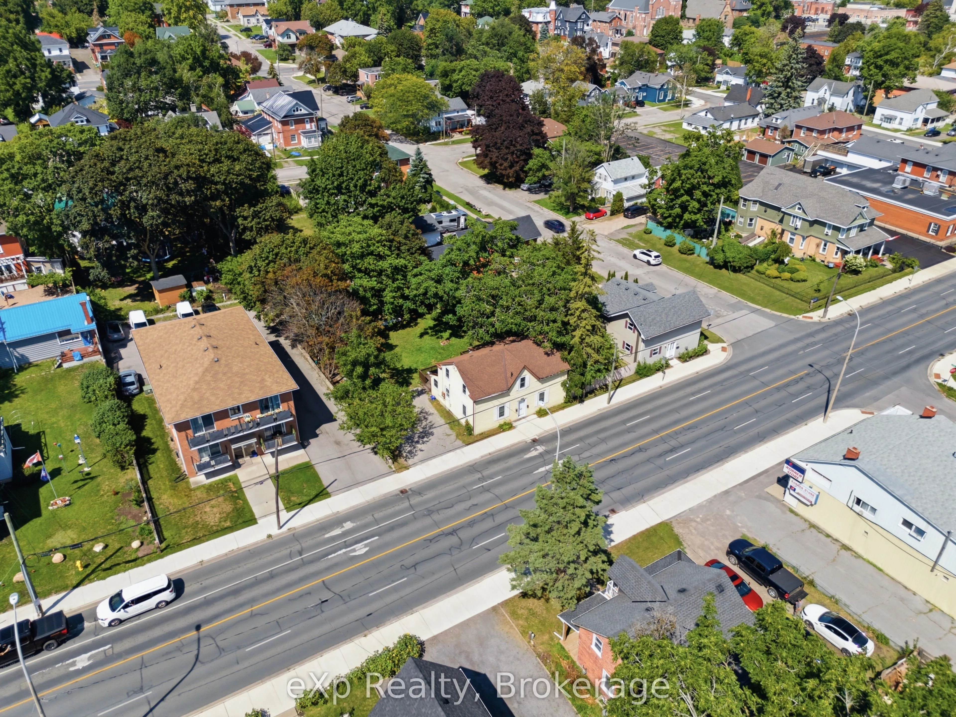 188 Dundas Street W
