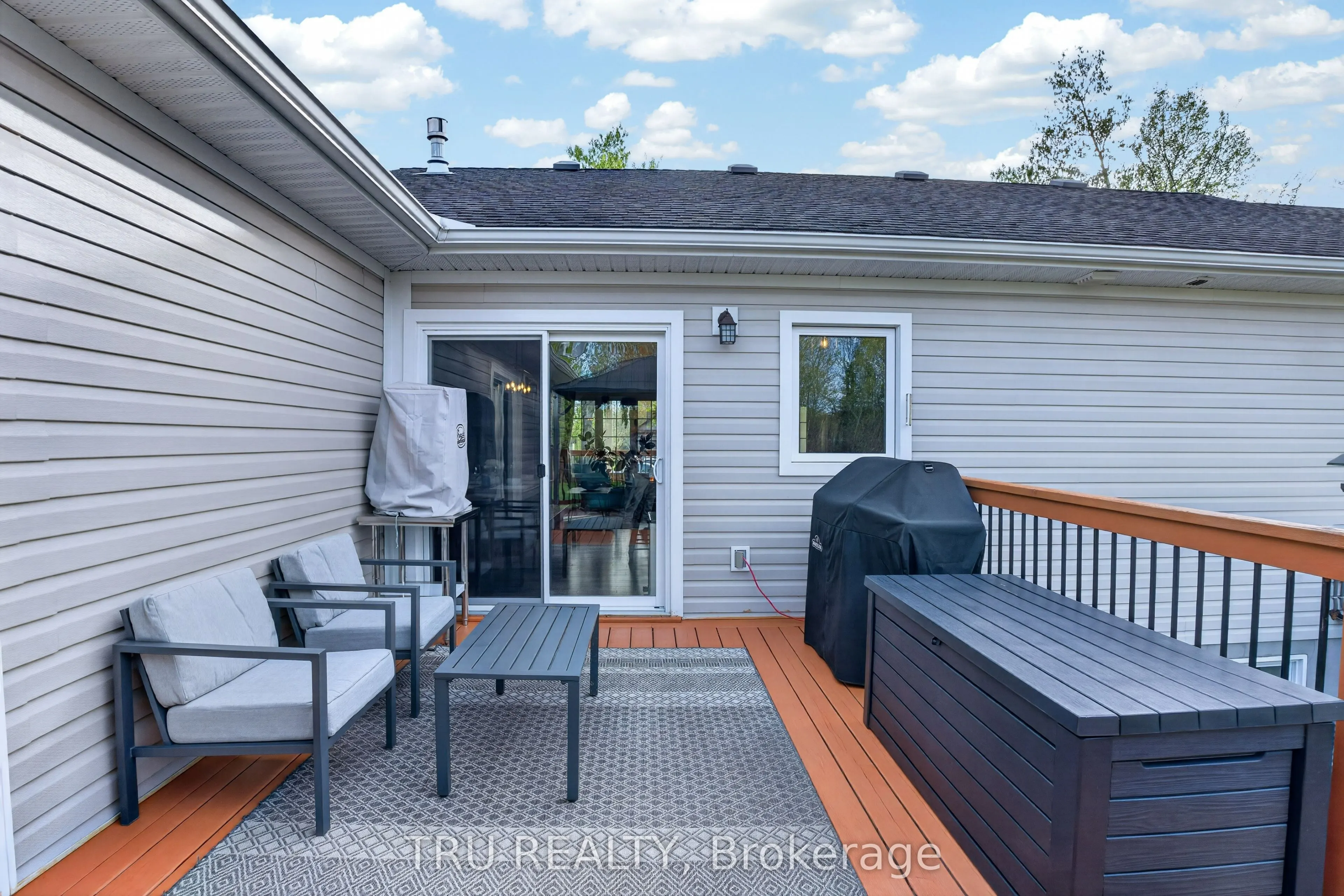 52 Kimberly Avenue