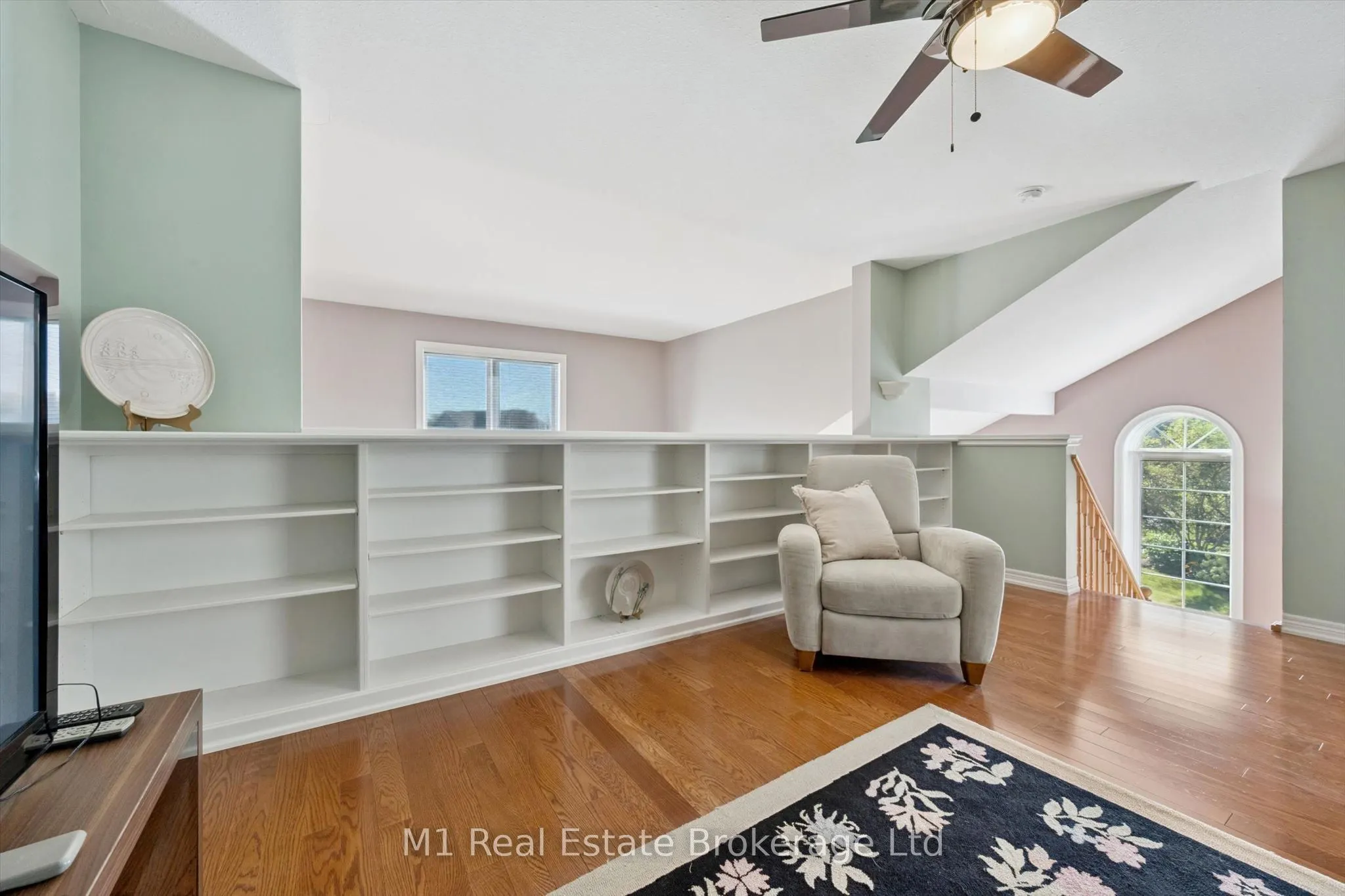 105 Riverwalk Place