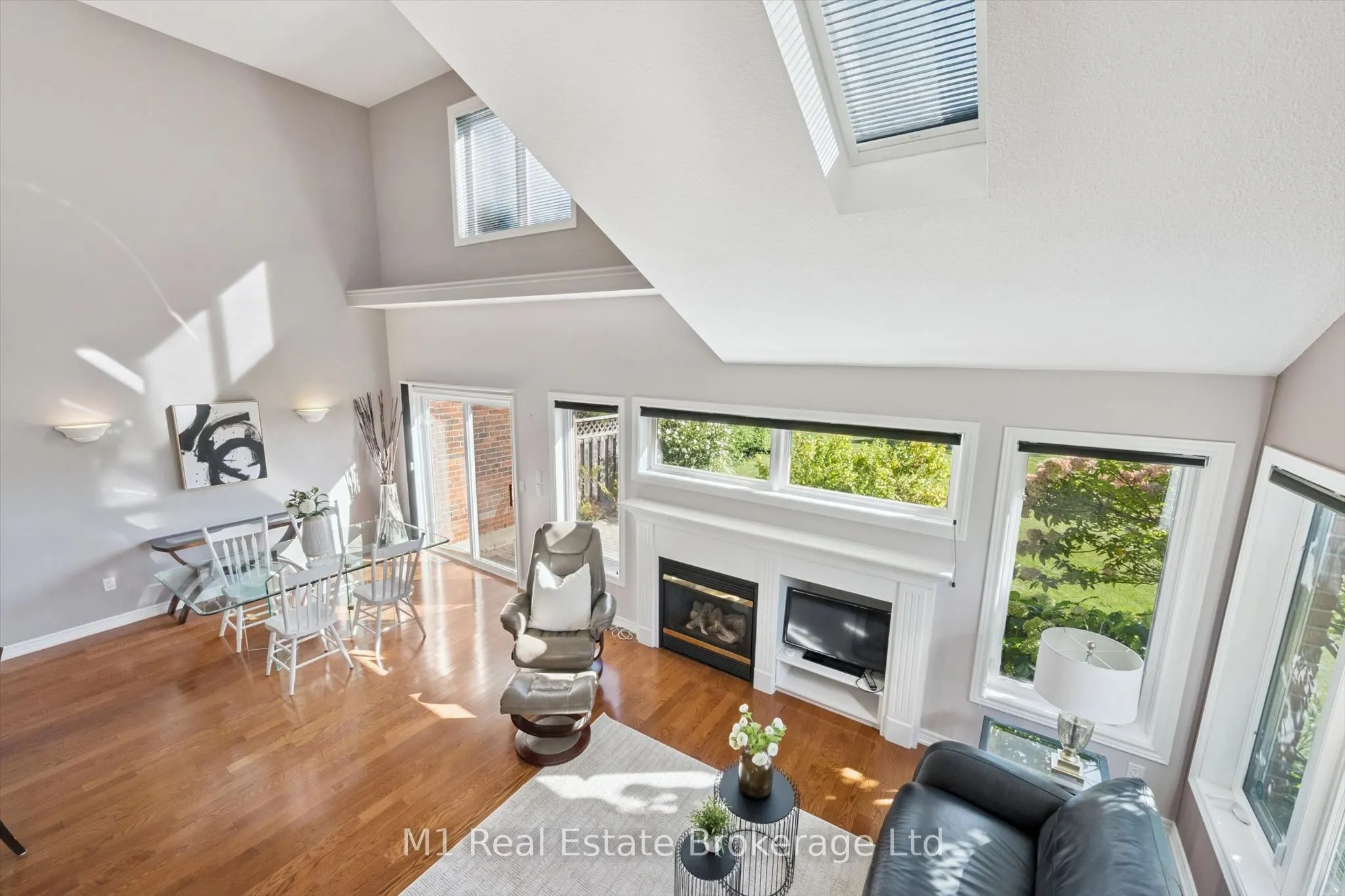 105 Riverwalk Place