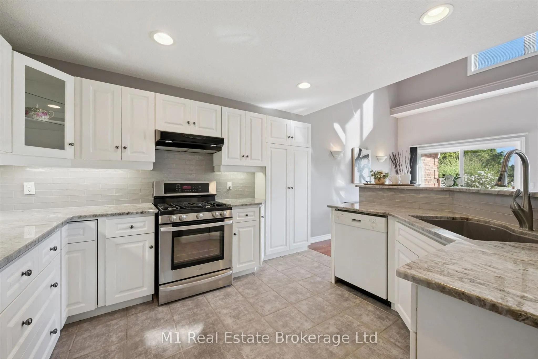 105 Riverwalk Place
