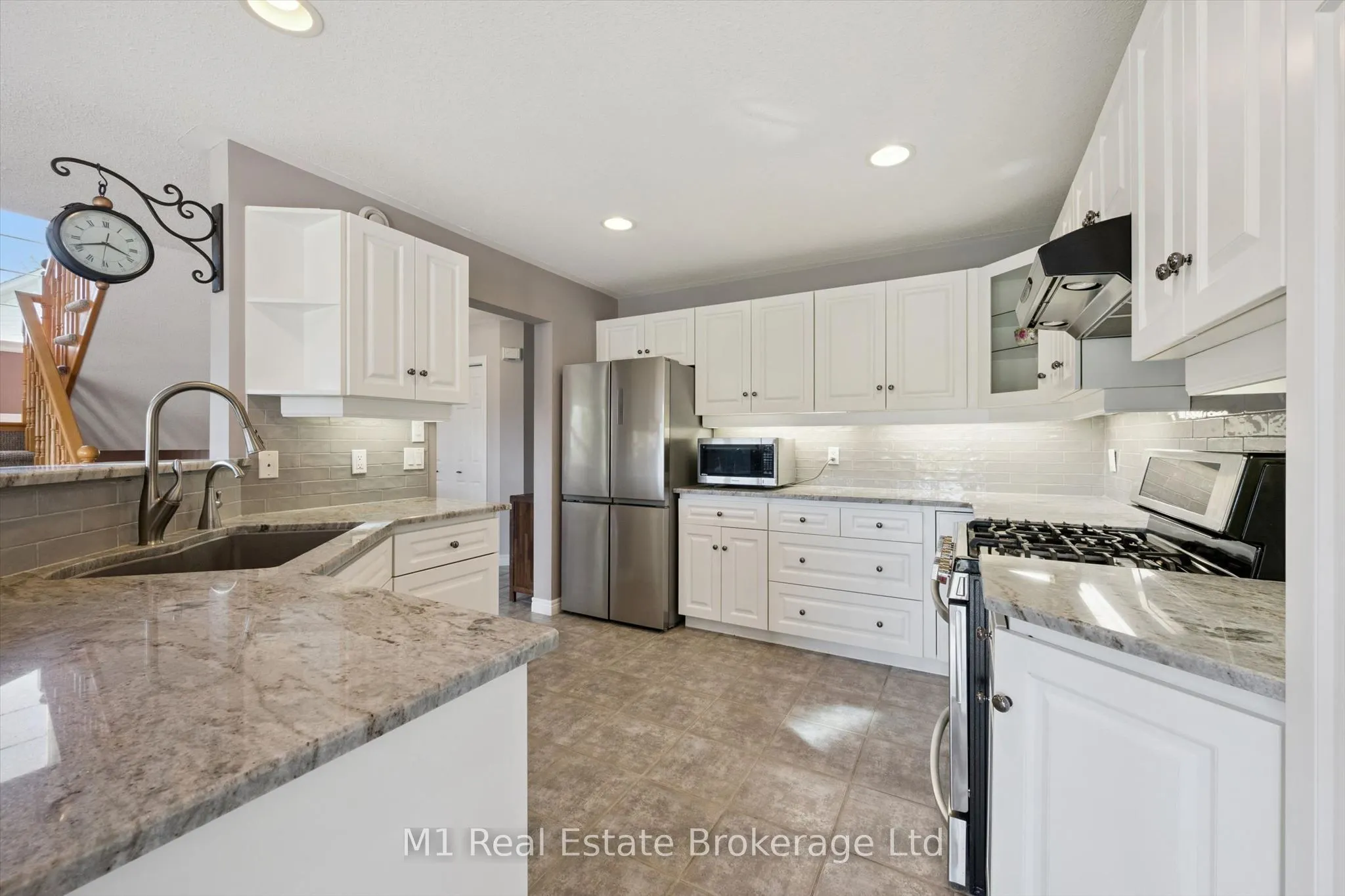 105 Riverwalk Place