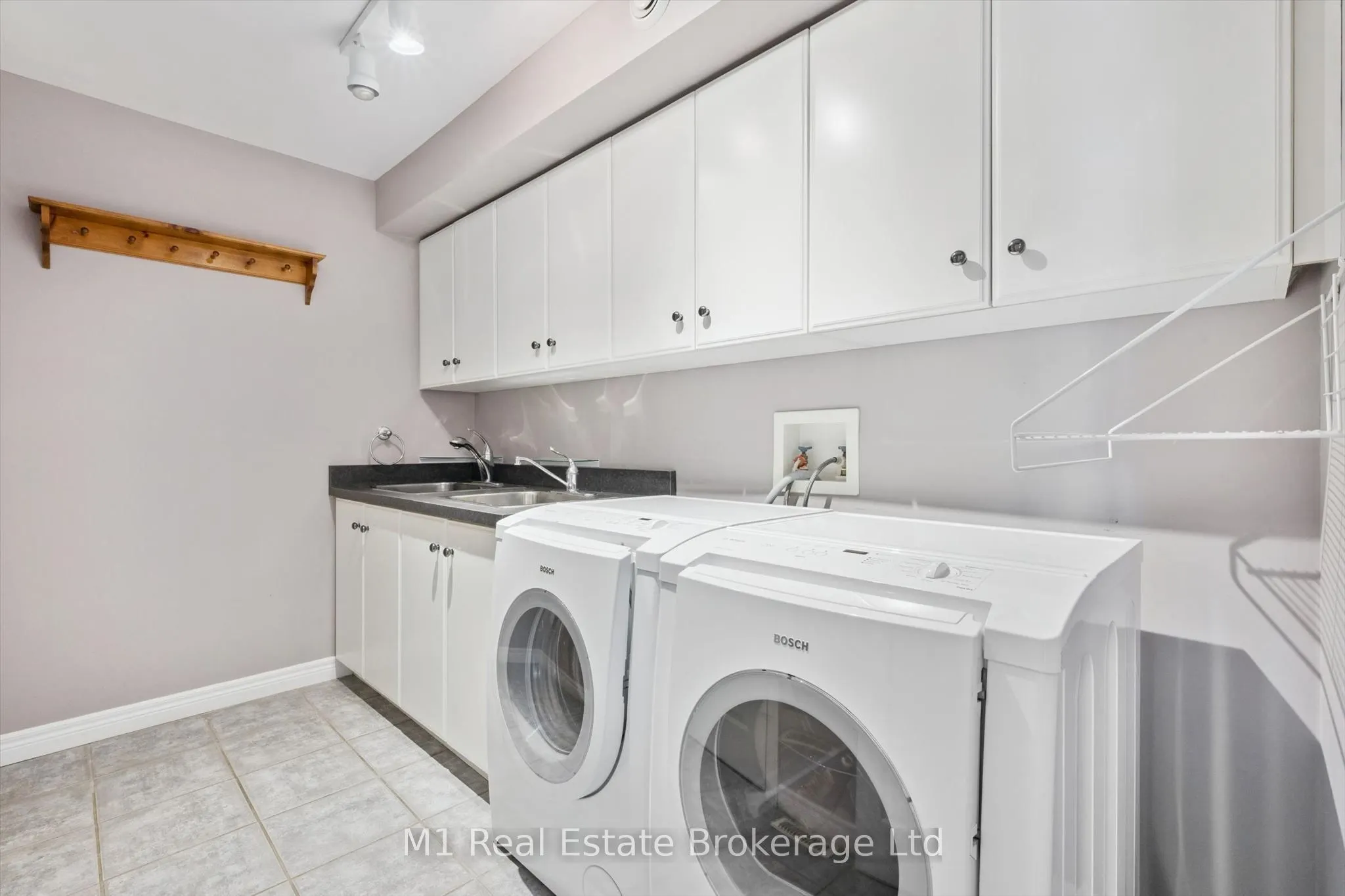 105 Riverwalk Place