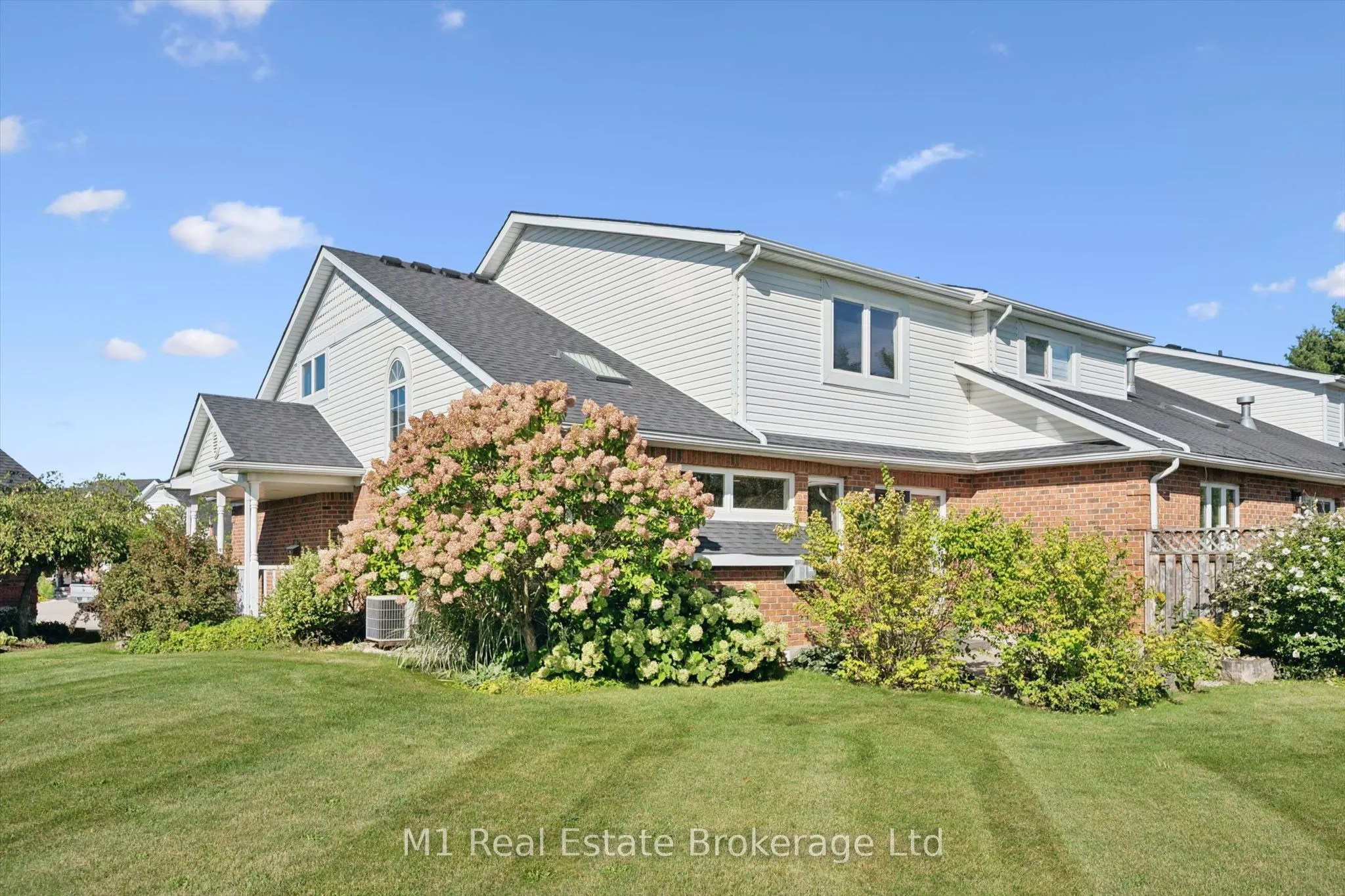 105 Riverwalk Place