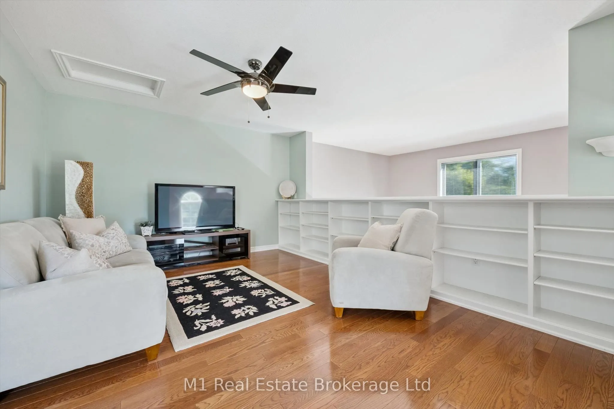 105 Riverwalk Place