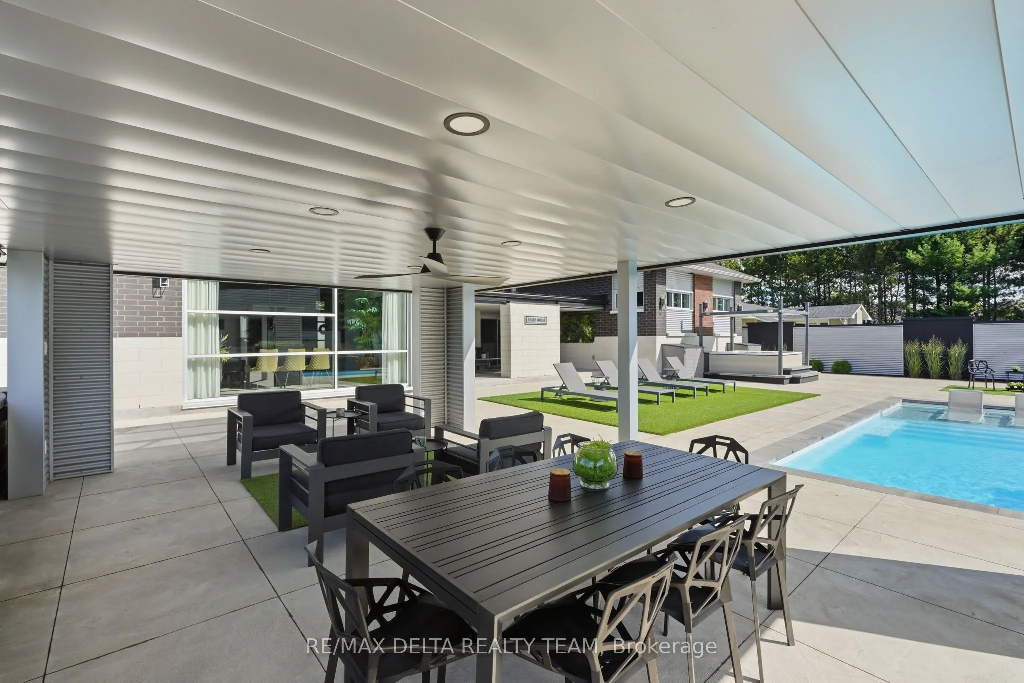 1300 Caron Street
