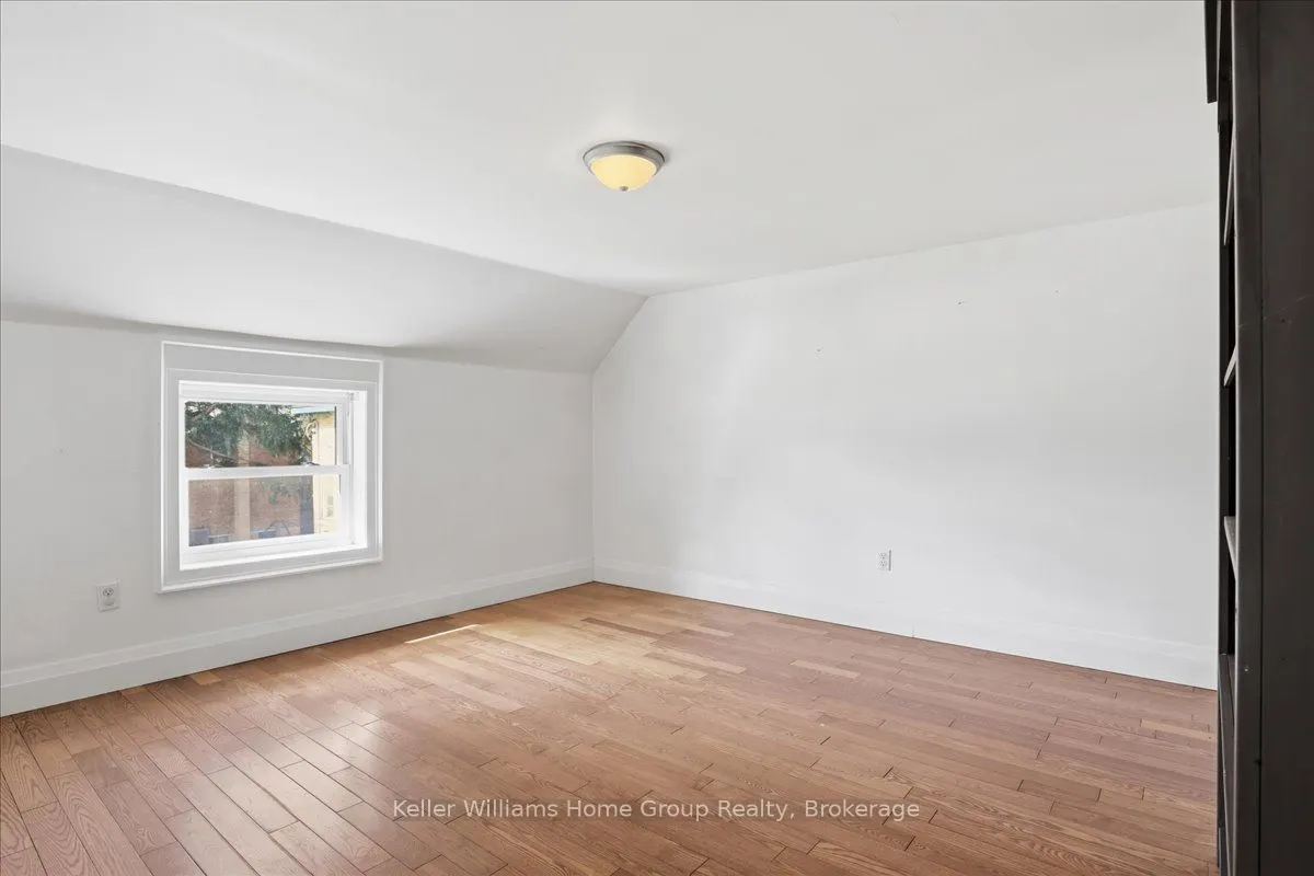 44 2nd Avenue