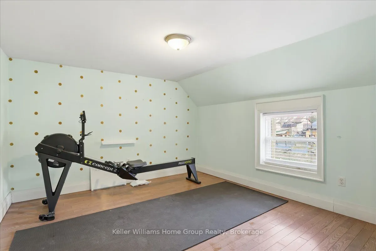 44 2nd Avenue