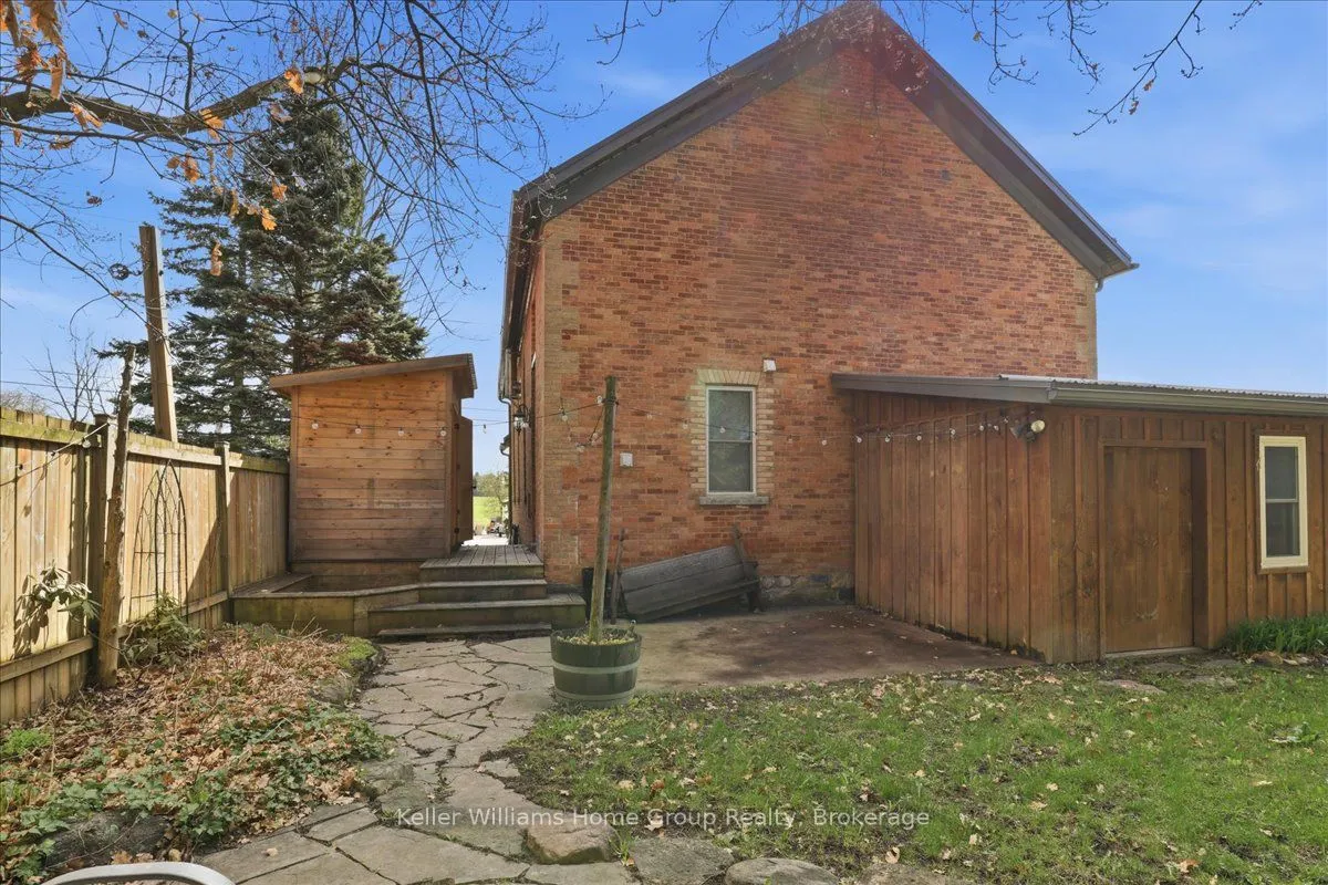 44 2nd Avenue