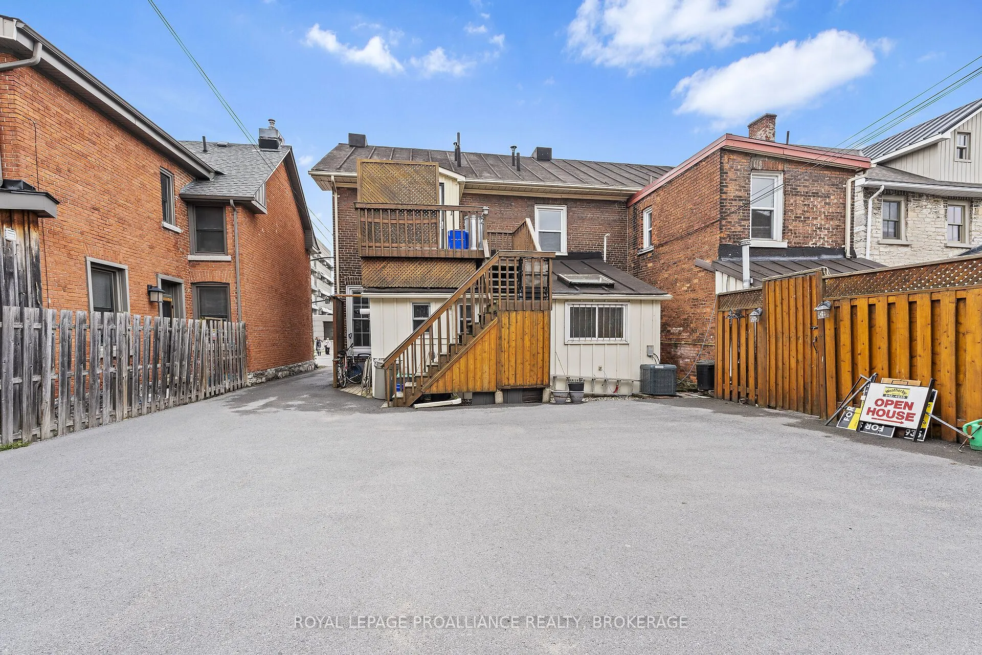 274 Wellington Street