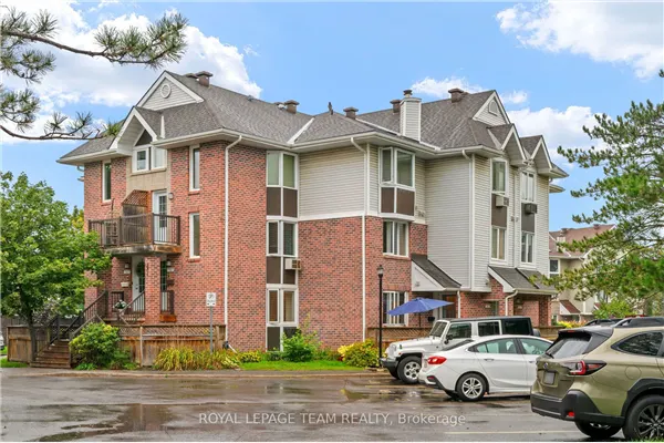 12-2 Stonebank Crescent #12
