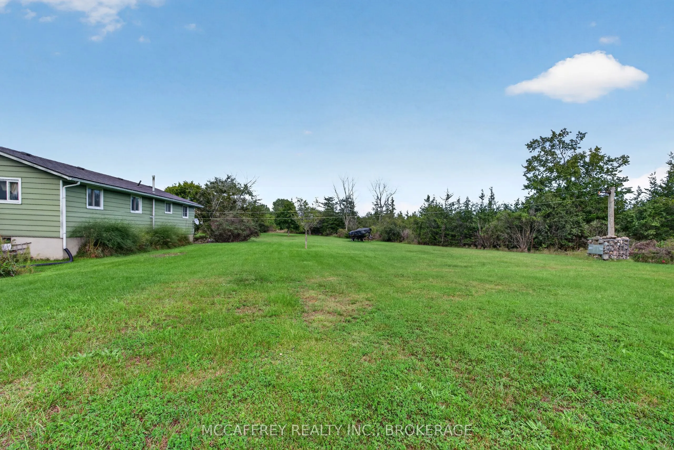 2572 County Rd 1 E