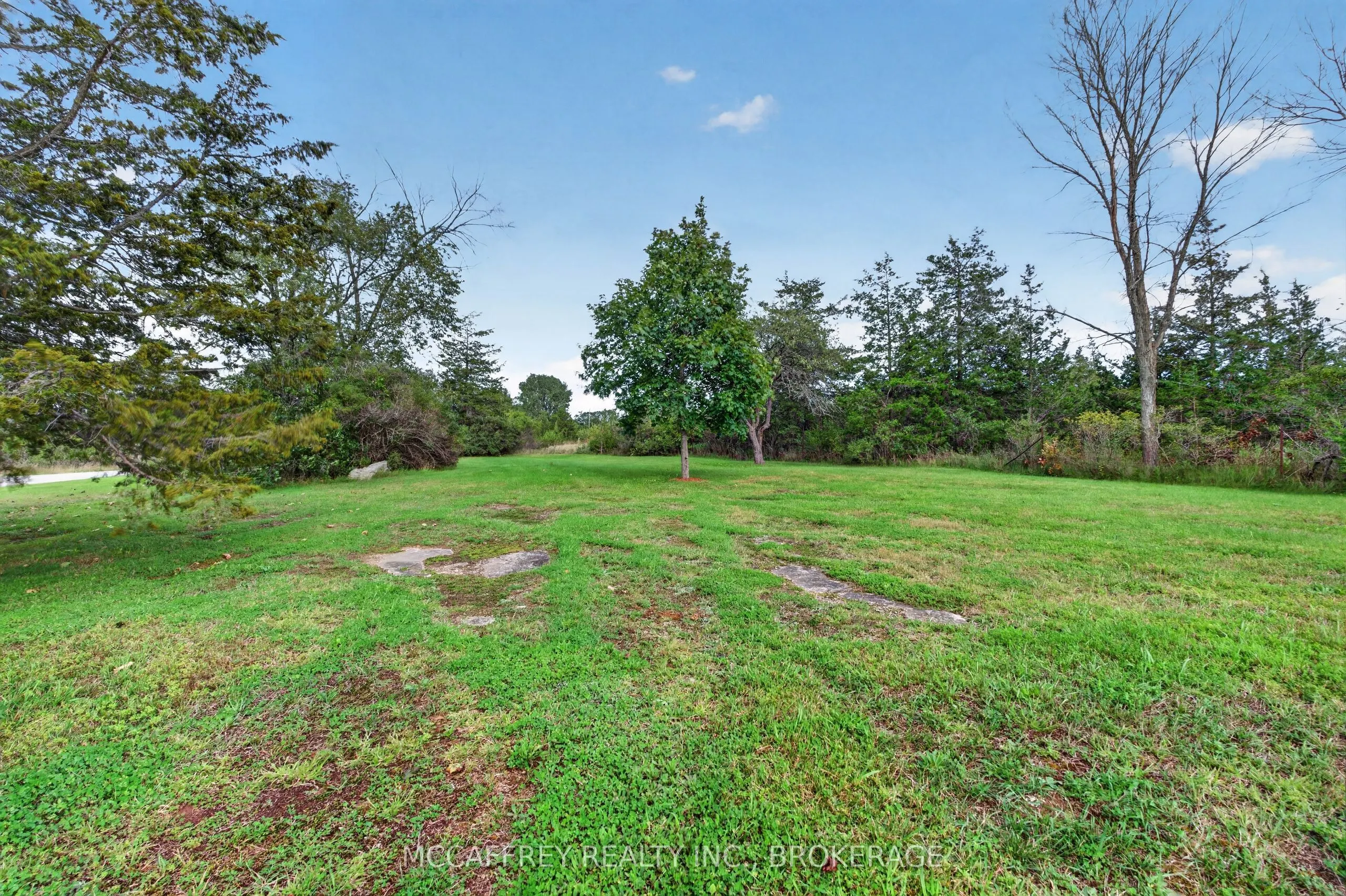 2572 County Rd 1 E