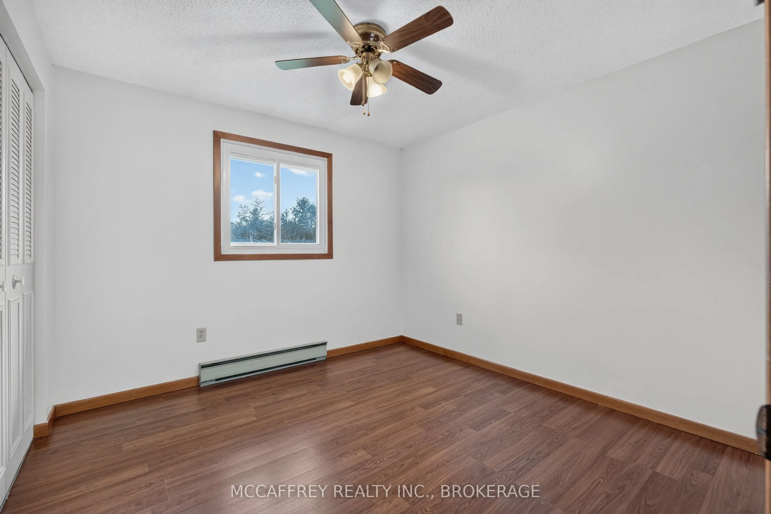 2572 County Rd 1 E