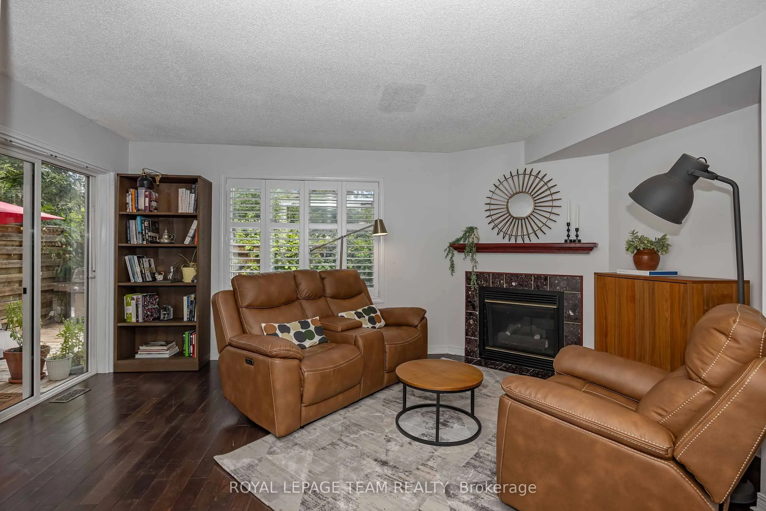 583 Tweedsmuir Avenue #9