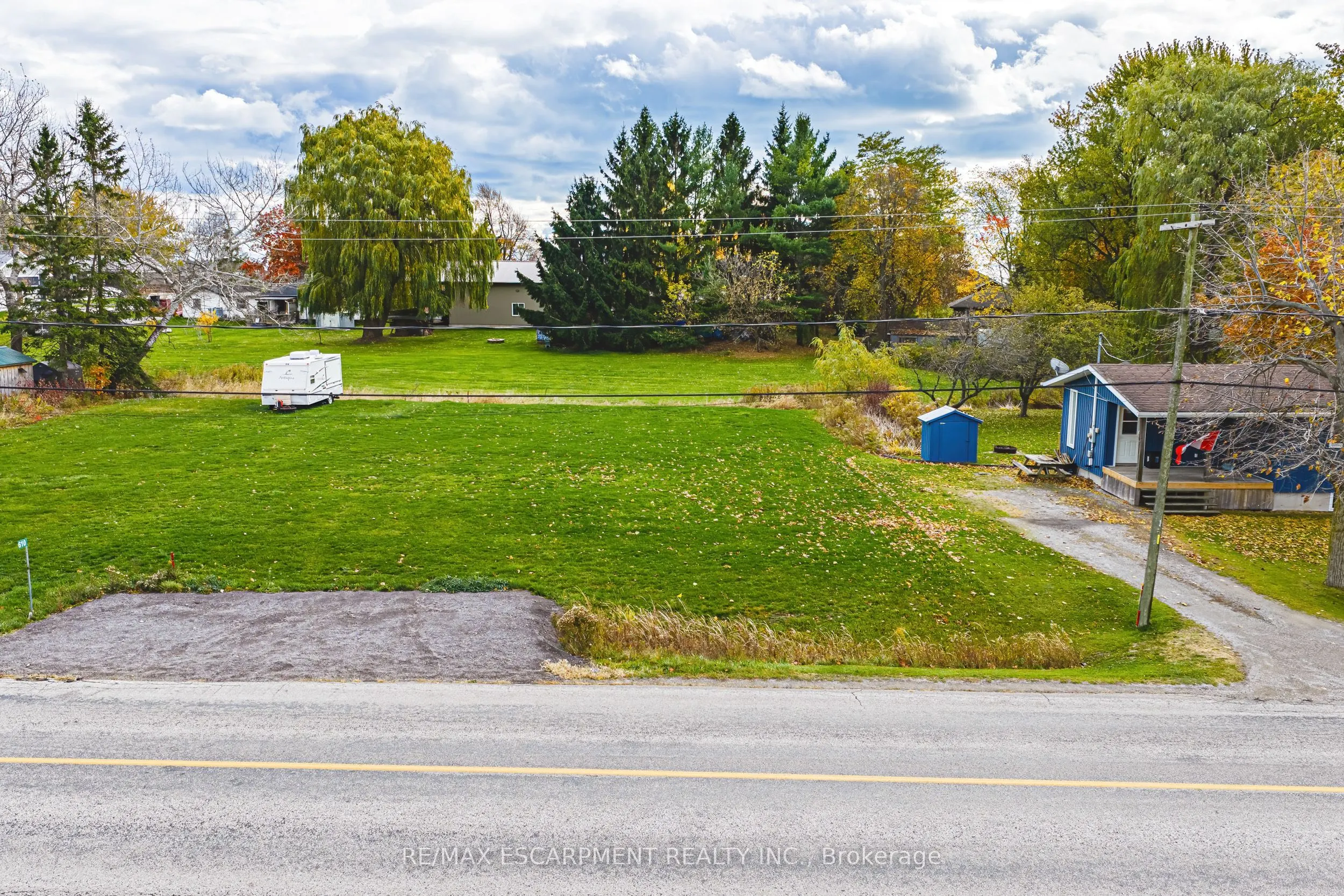 610 New Lakeshore Road