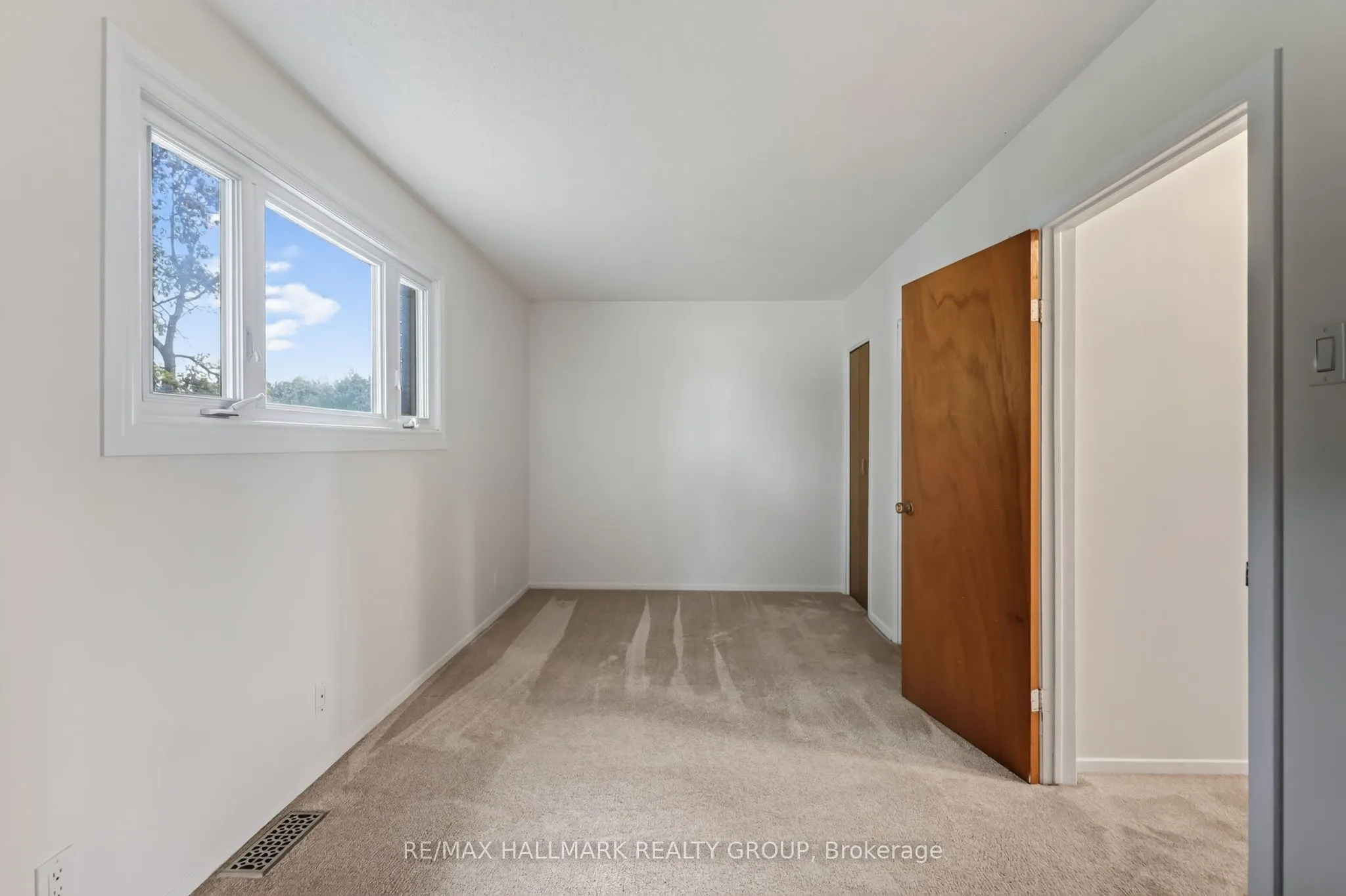 3649 Navan Road