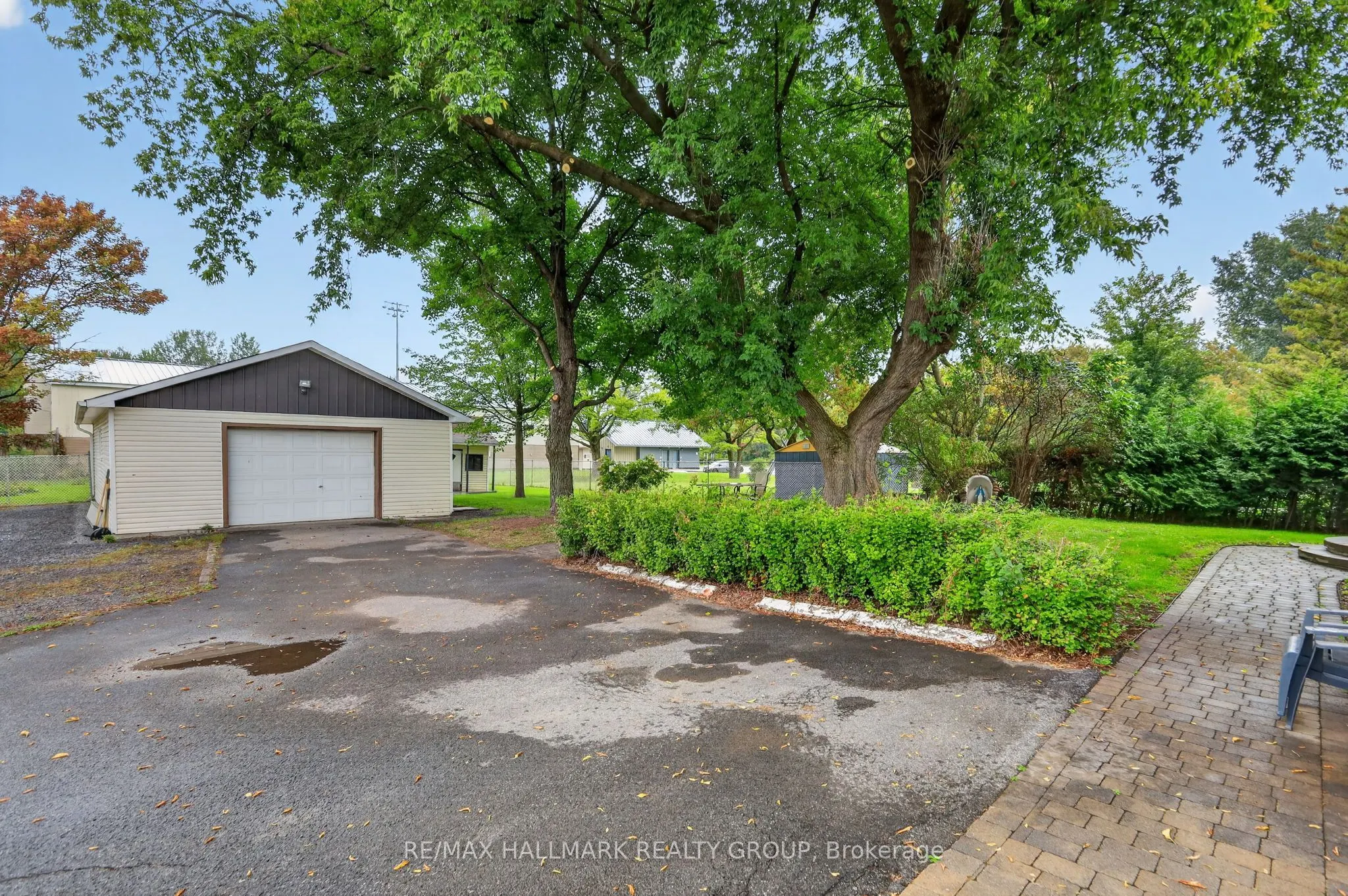 3649 Navan Road