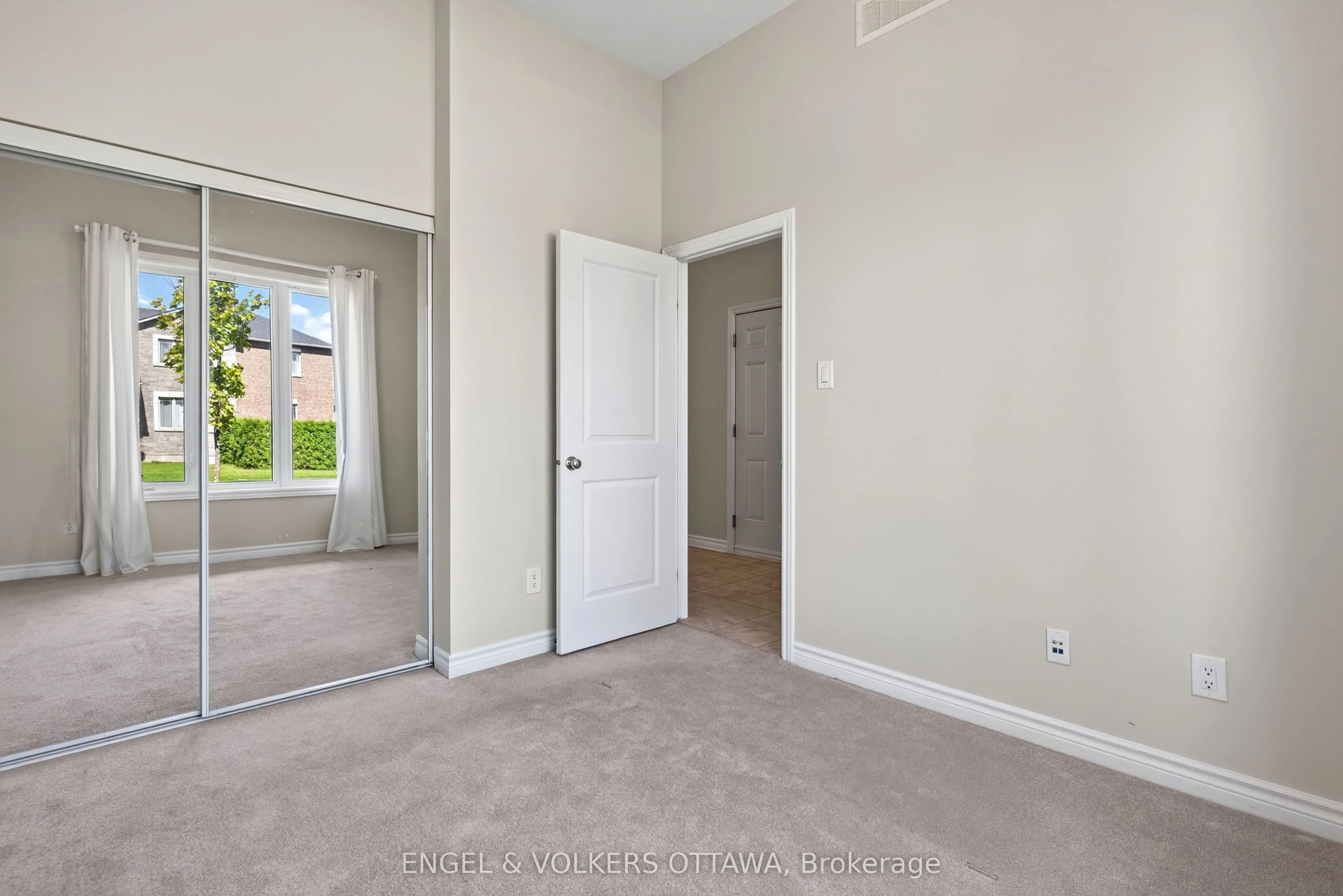 920 Lucerne Drive
