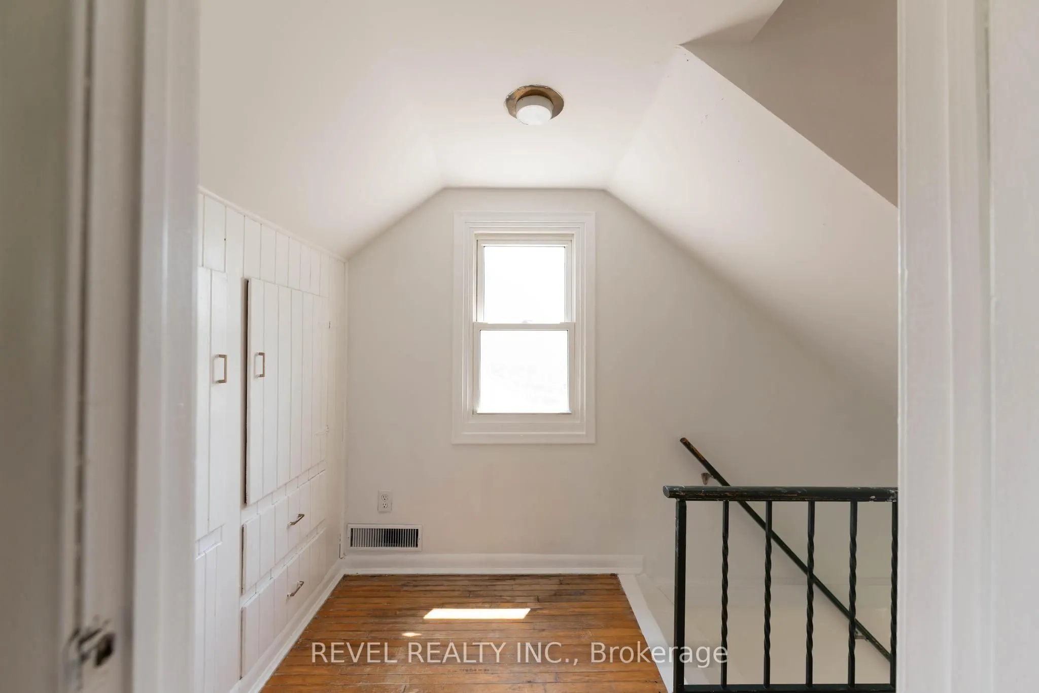 1217 ORCHARD Avenue