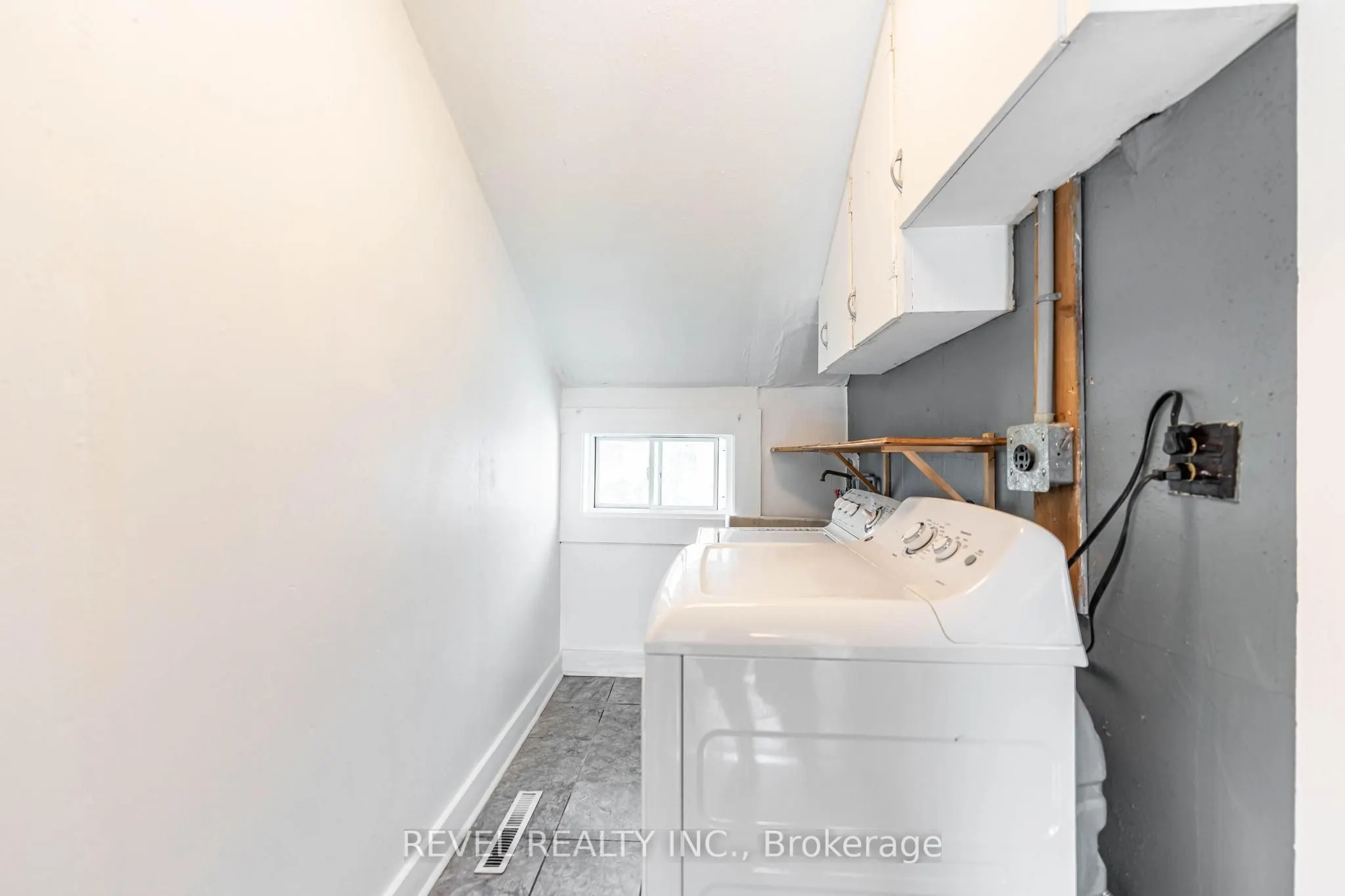1217 ORCHARD Avenue