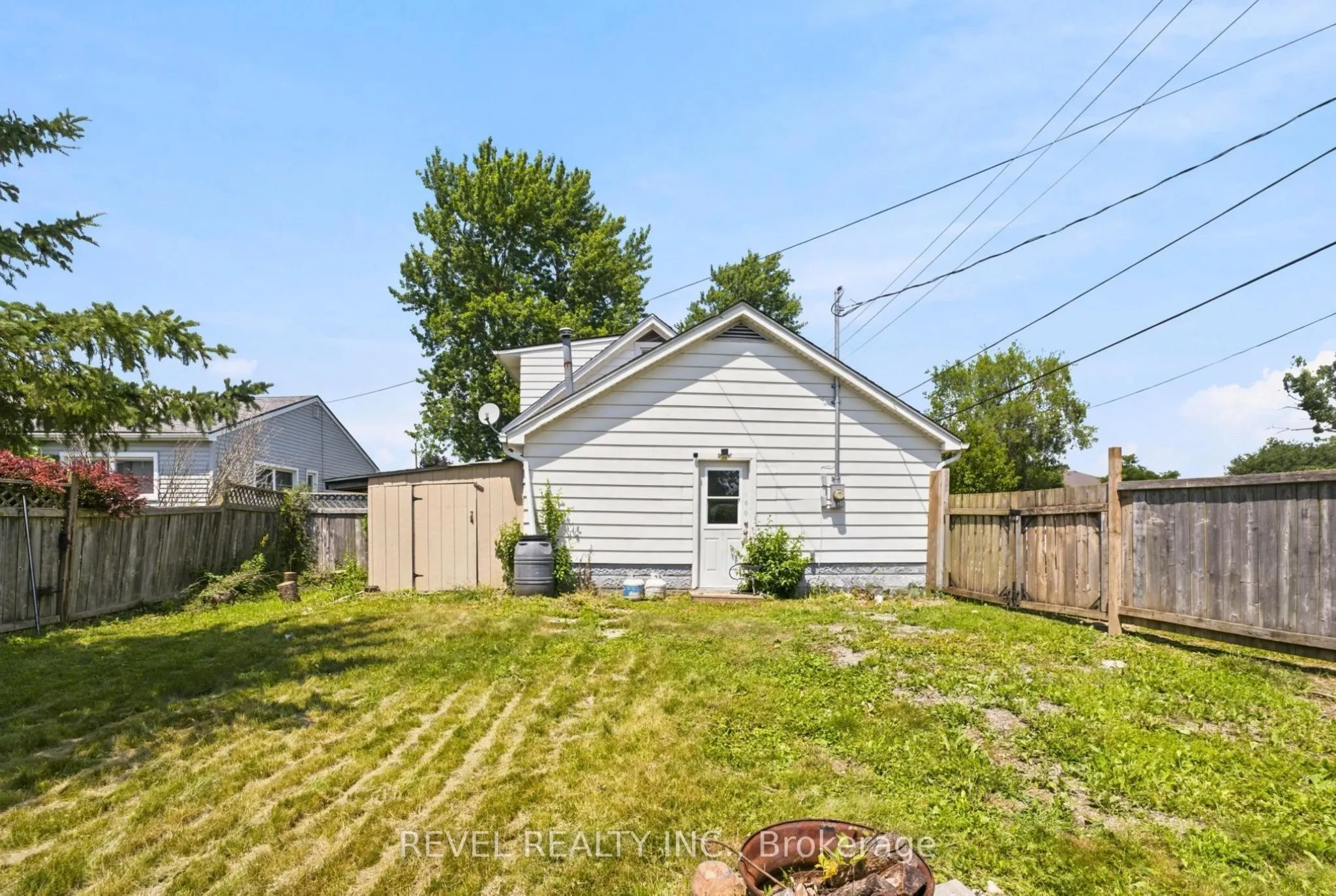 1217 ORCHARD Avenue