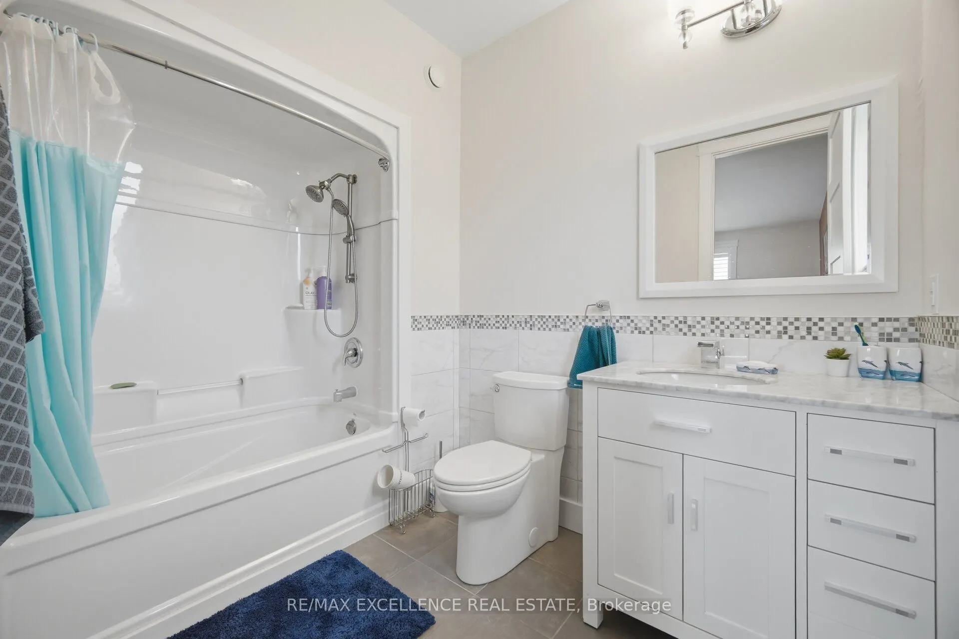 5593 Trafalgar Road