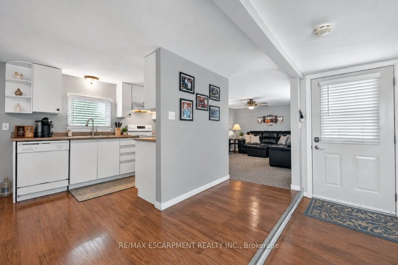 4422 Timothy Lane