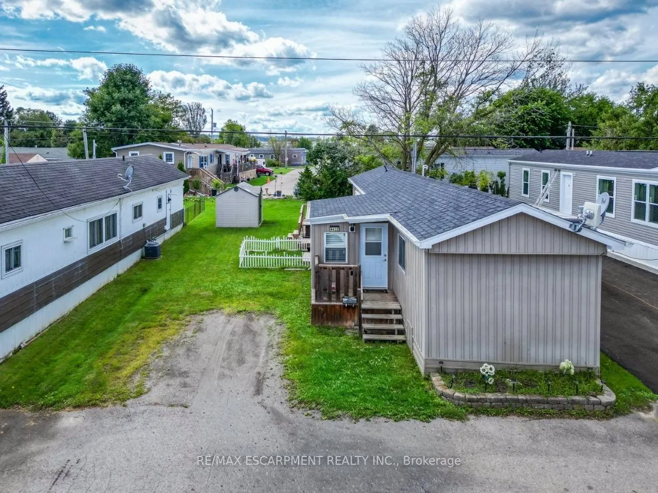 4422 Timothy Lane