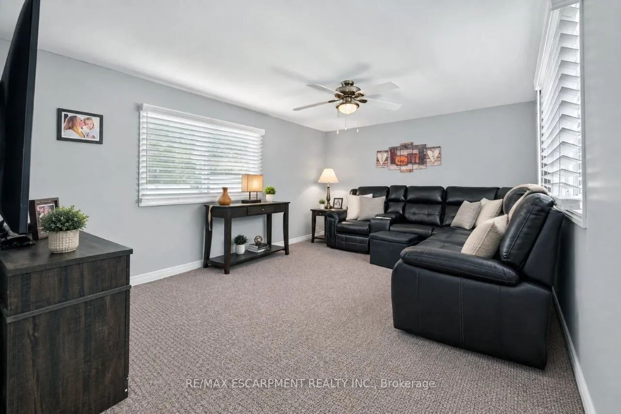 4422 Timothy Lane