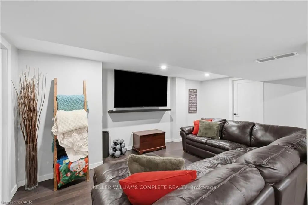 5196 ELM Street