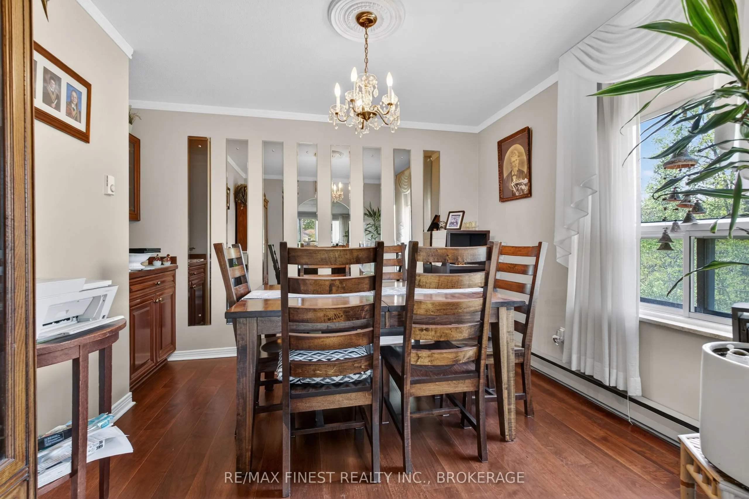 2 Mowat Avenue #206