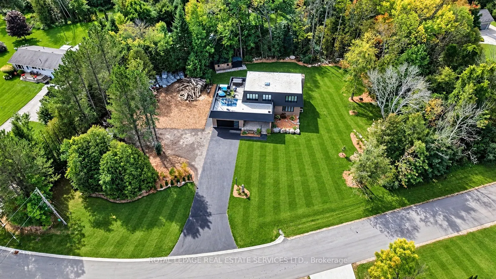 122 Algonquin Drive