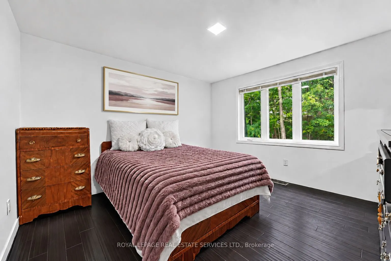 122 Algonquin Drive