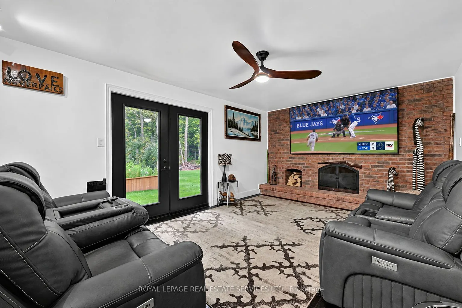 122 Algonquin Drive