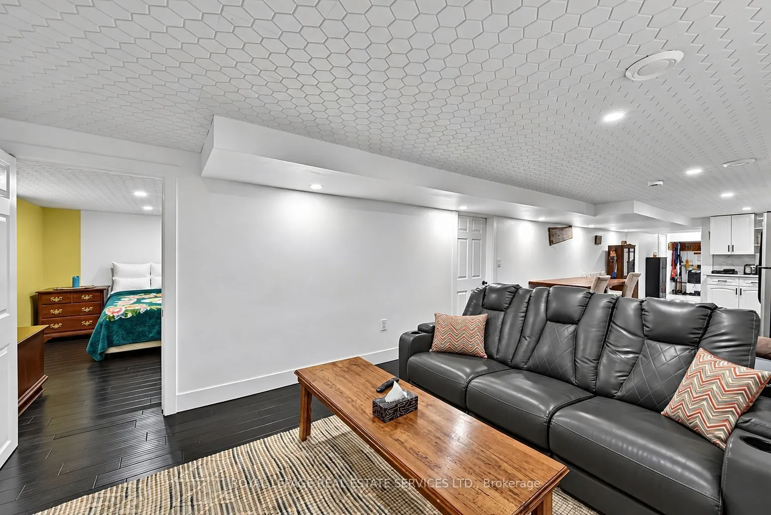 122 Algonquin Drive