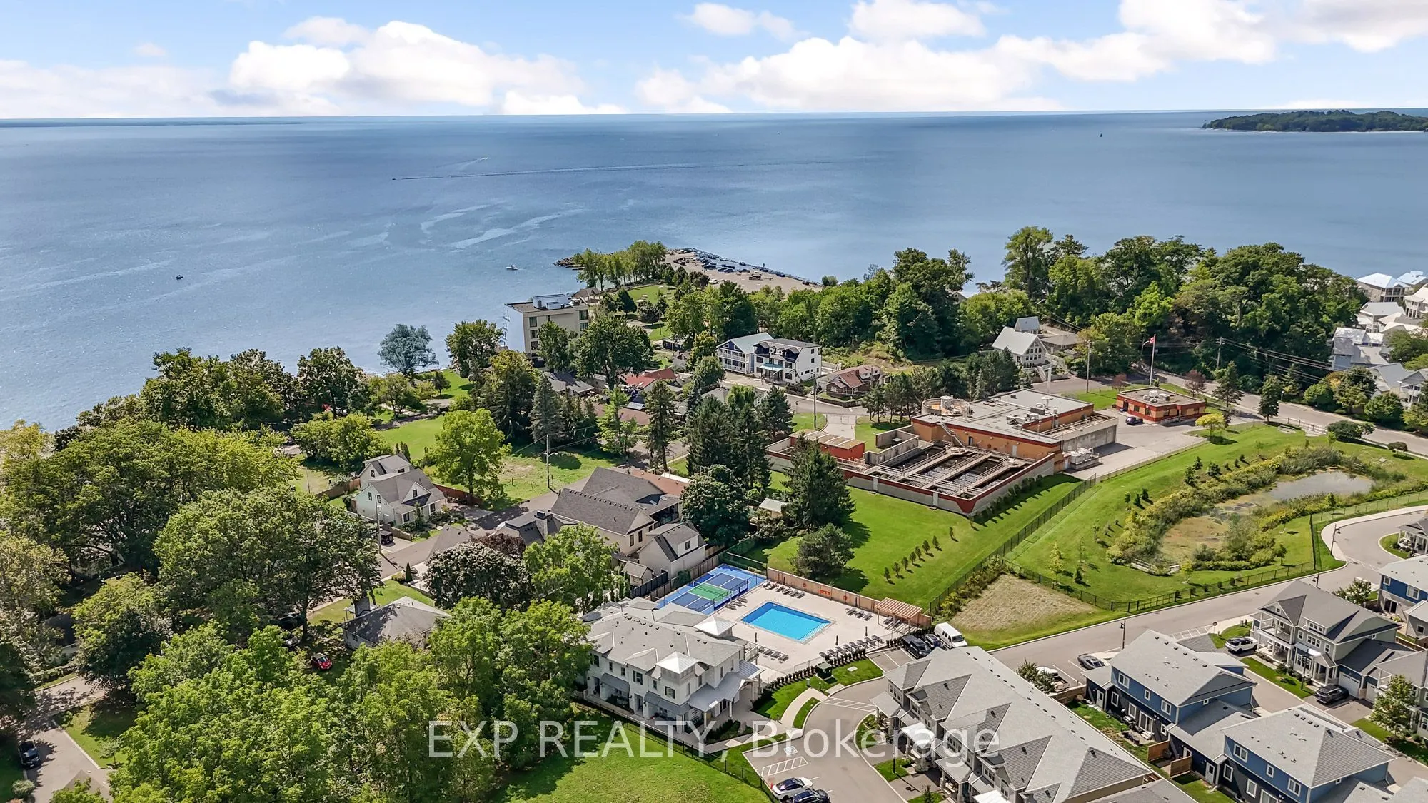 29 Cyclone Way E #2