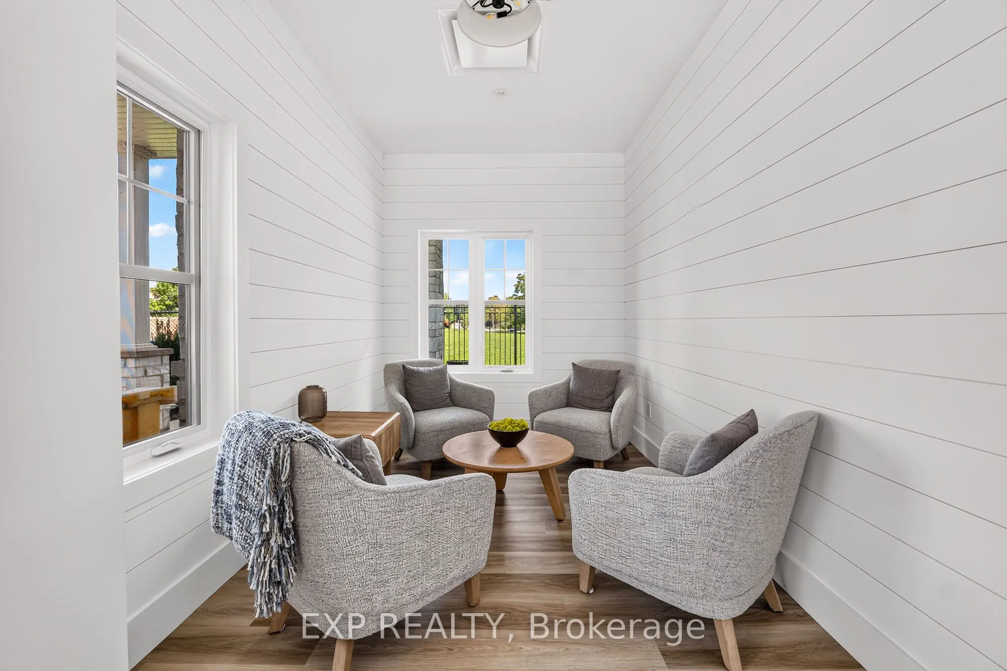29 Cyclone Way E #2