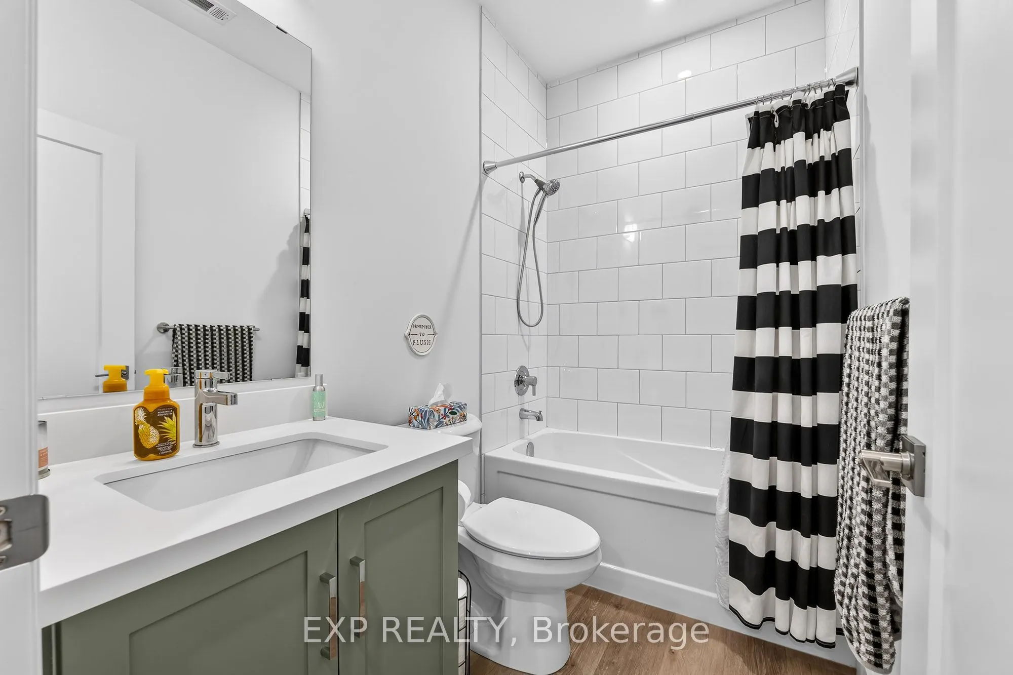 29 Cyclone Way E #2