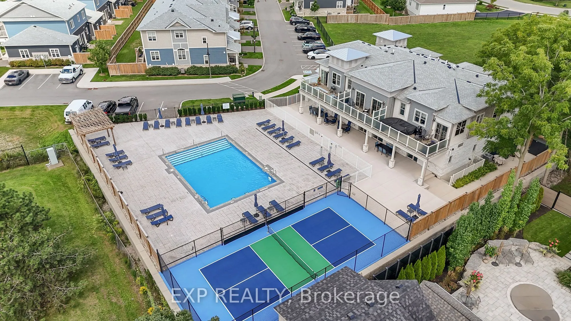 29 Cyclone Way E #2